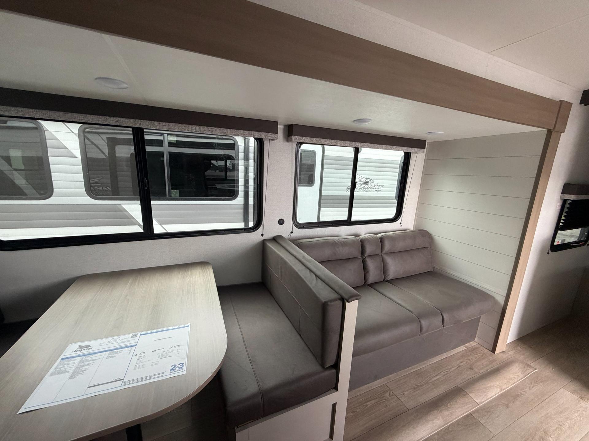 2027 Jayco 2027 Jayco Jay Flight SLX - thumbnail 11