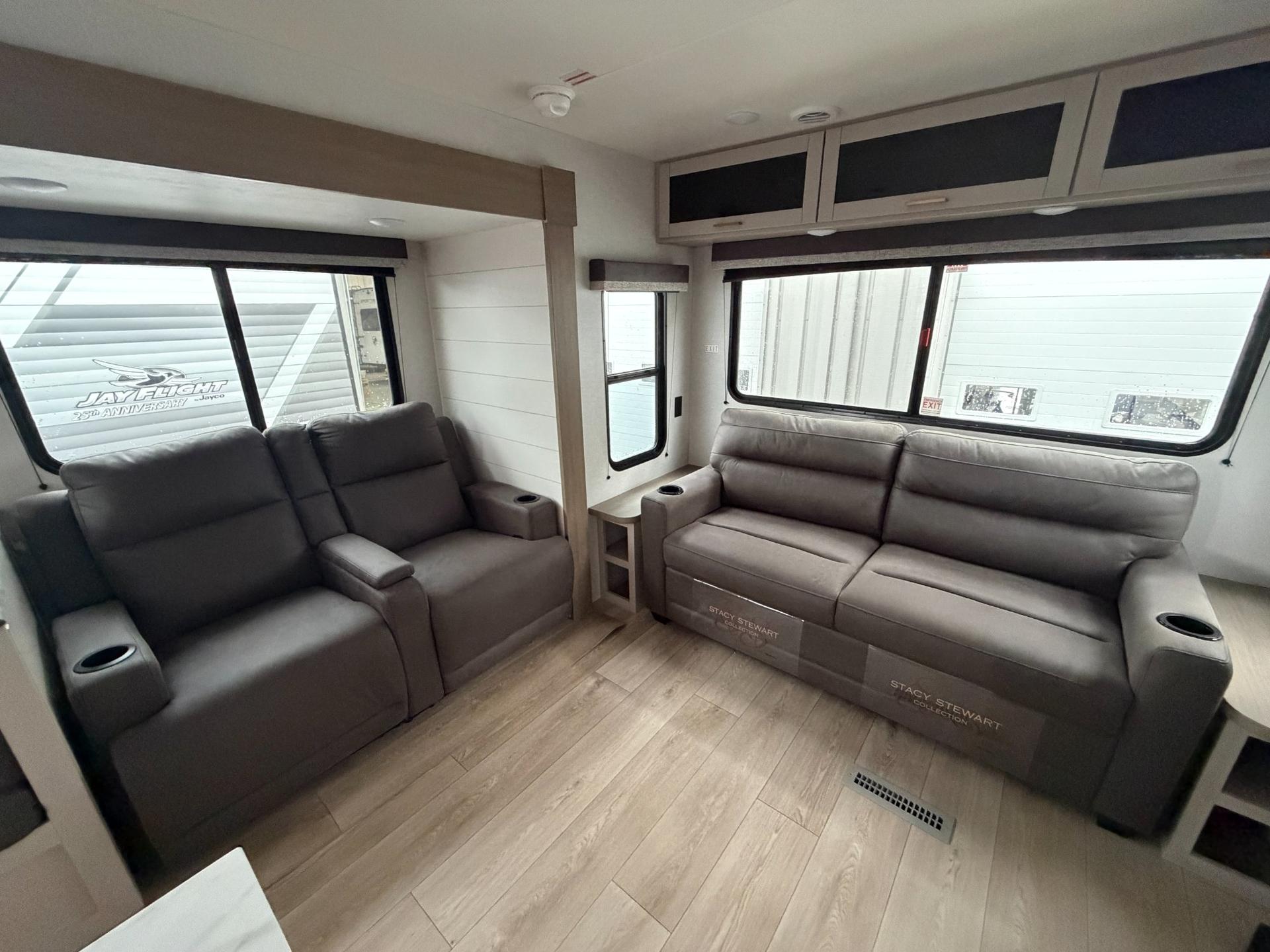 2027 Jayco 2027 Jayco Jay Flight - thumbnail 11