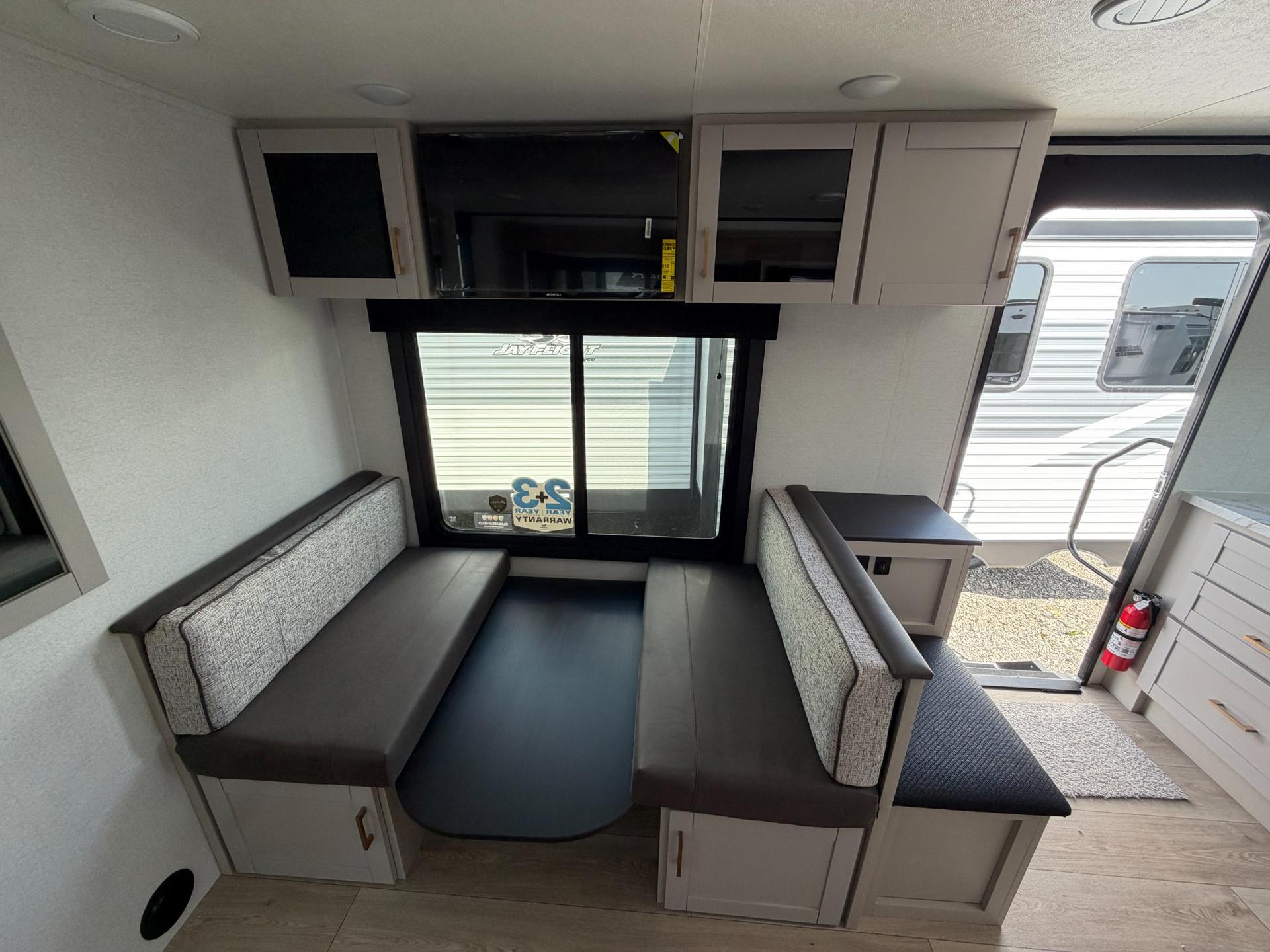 2027 Jayco 2027 Jayco Jay Feather - thumbnail 14