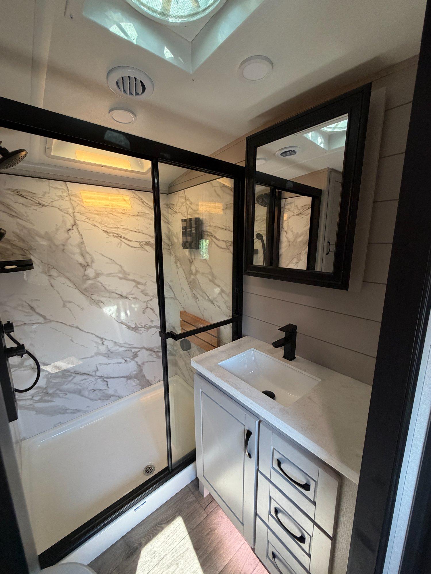 2026 Jayco 2026 Jayco North Point - thumbnail 22