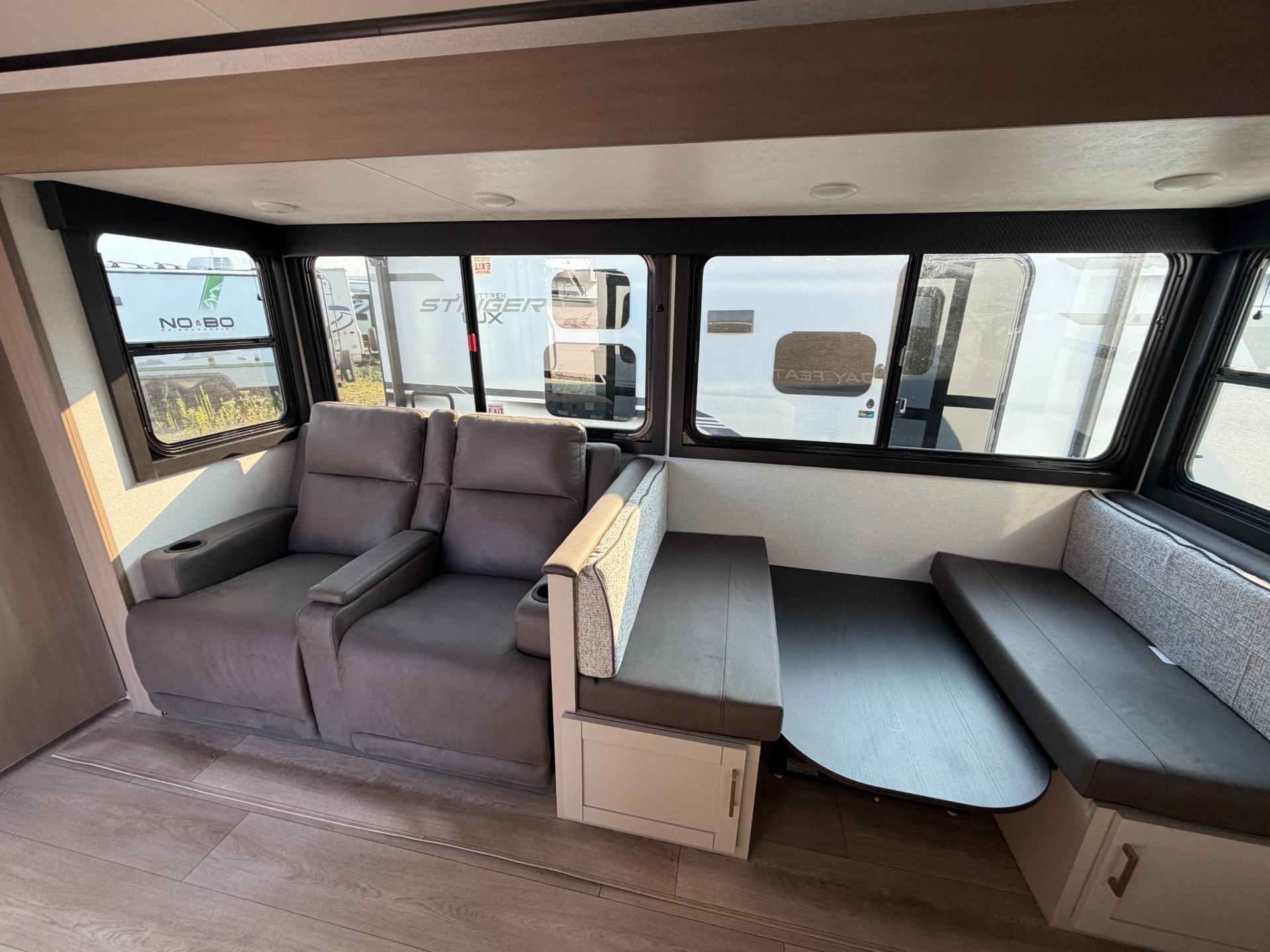 2027 Jayco 2027 Jayco Jay Feather - thumbnail 9