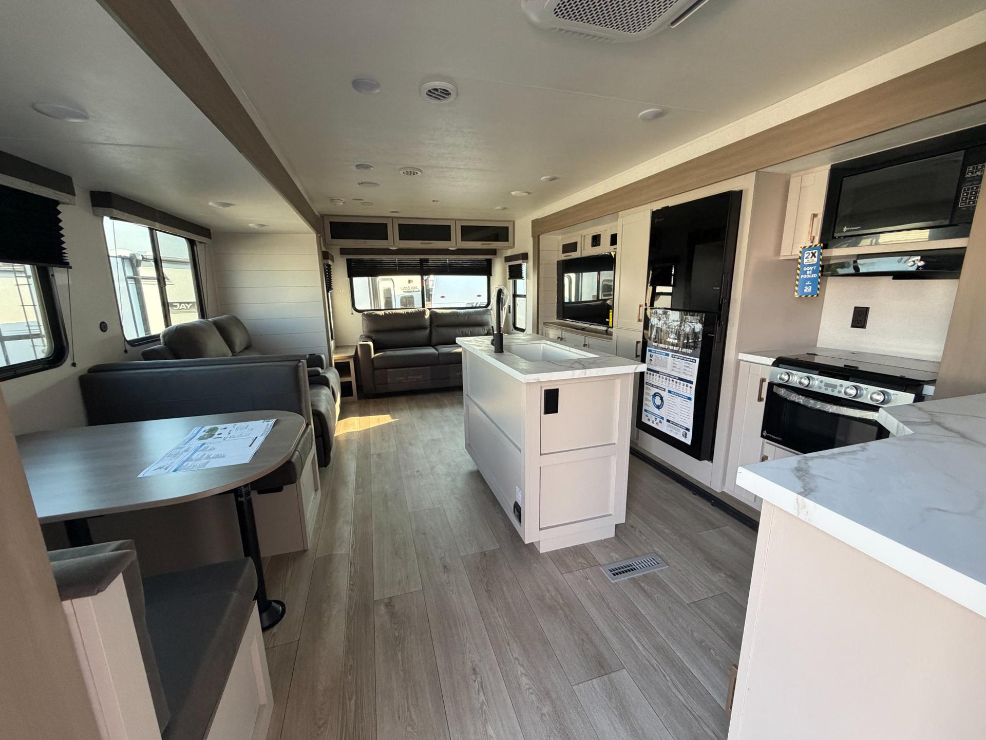 2027 Jayco 2027 Jayco Jay Flight - thumbnail 8