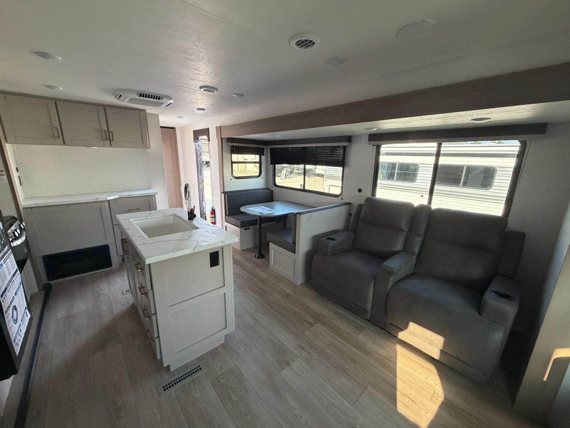 2027 Jayco 2027 Jayco Jay Flight - thumbnail 10