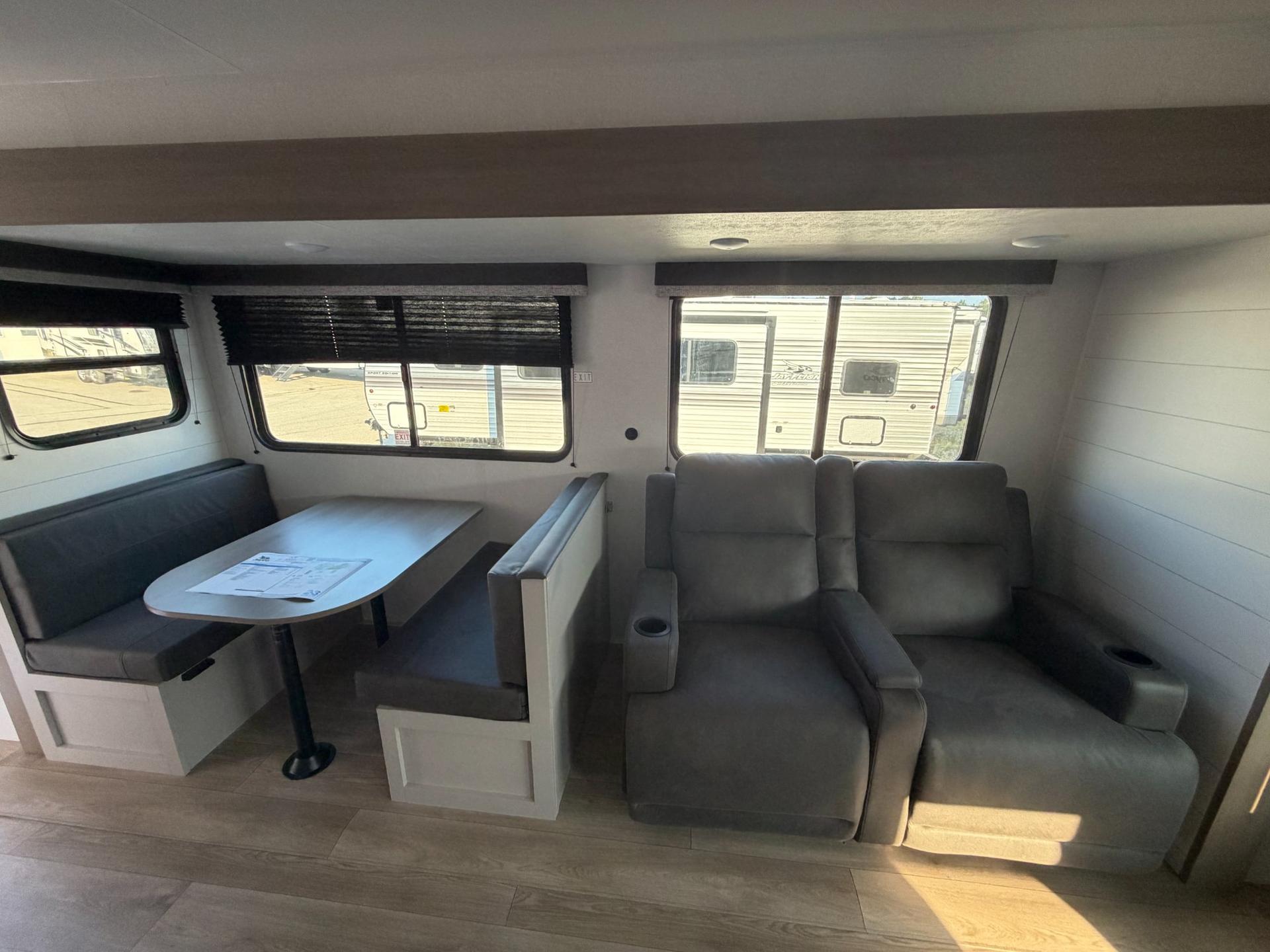 2027 Jayco 2027 Jayco Jay Flight - thumbnail 11
