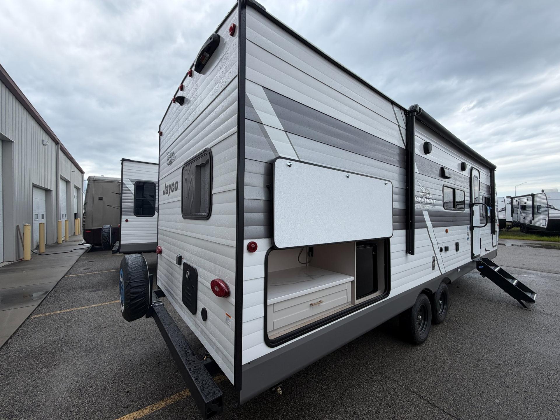 2027 Jayco 2027 Jayco Jay Flight - thumbnail 4