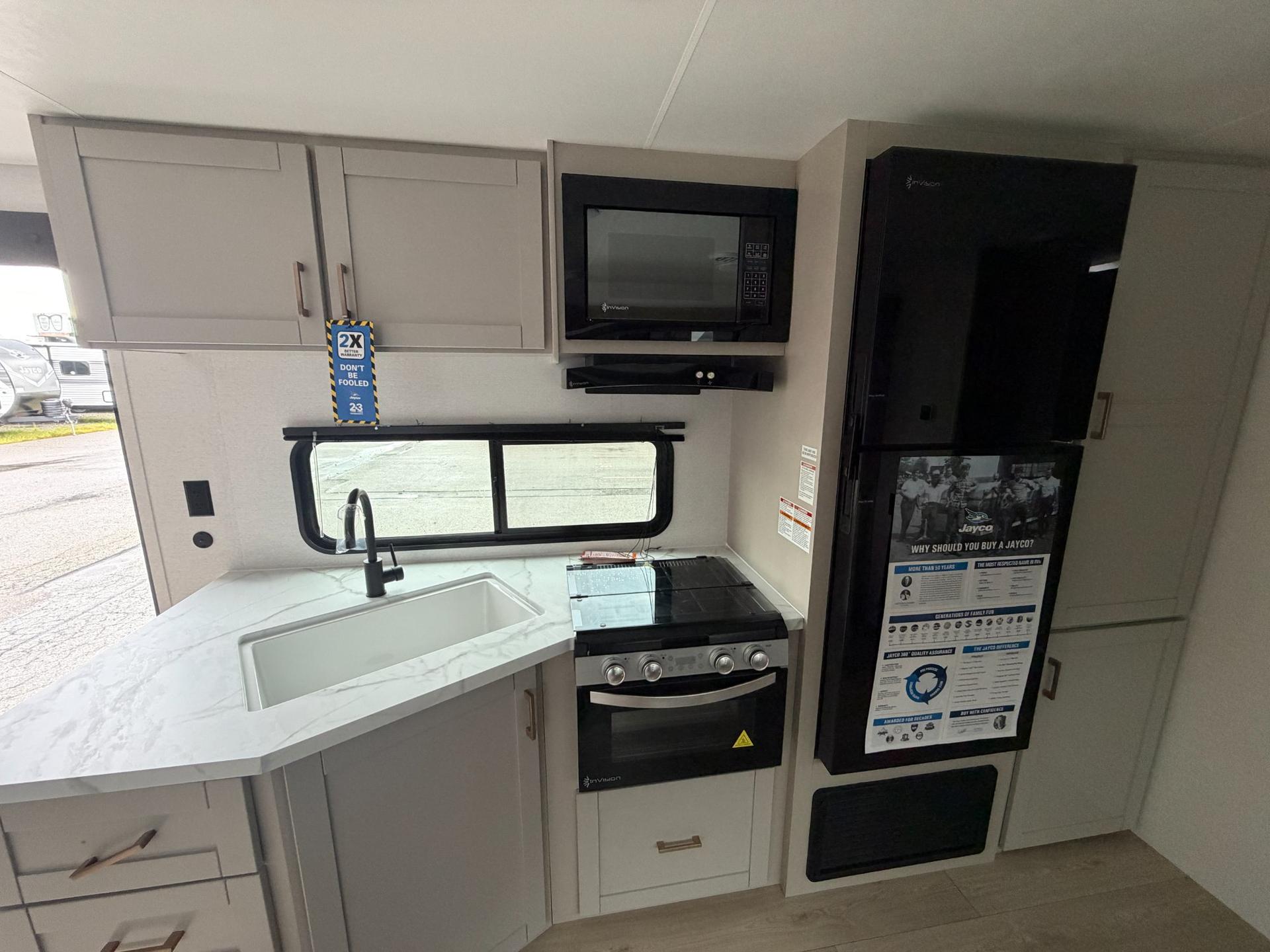 2027 Jayco 2027 Jayco Jay Flight - thumbnail 10