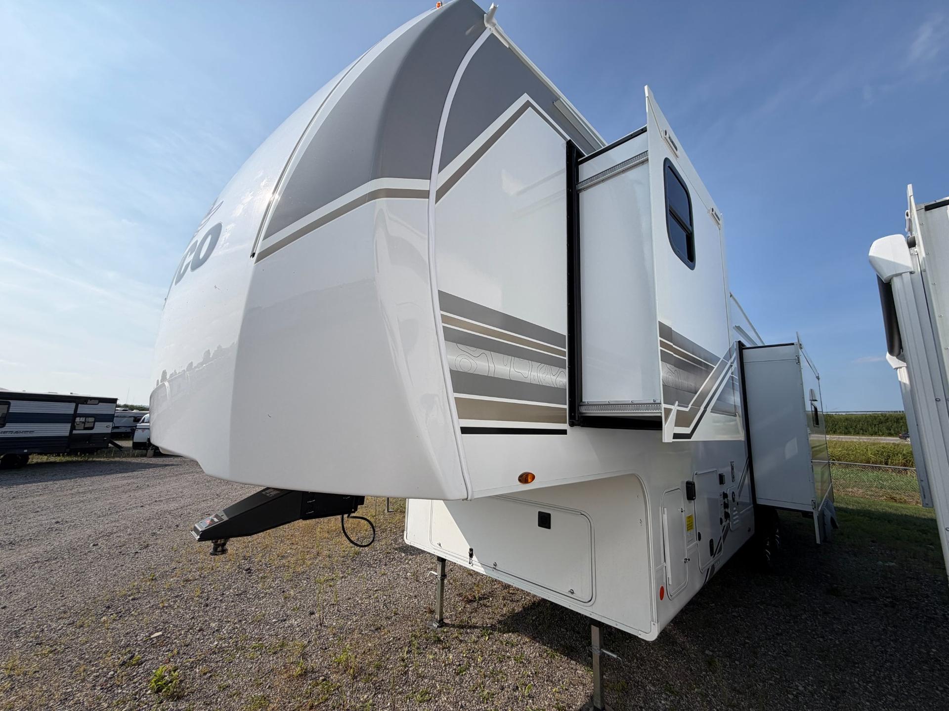 2027 Jayco 2027 Jayco Eagle SLE - thumbnail 6