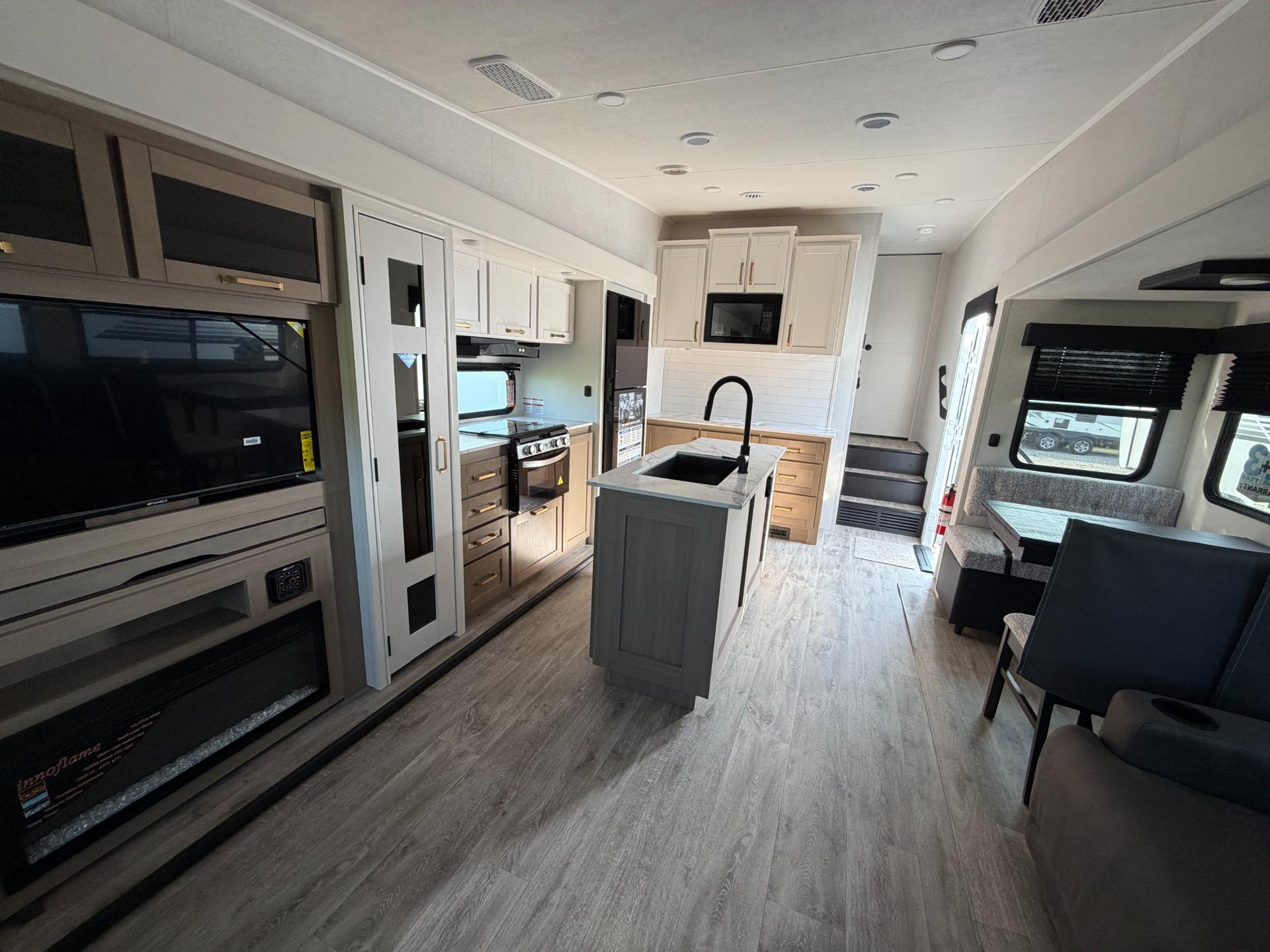 2027 Jayco 2027 Jayco Eagle SLE - thumbnail 8