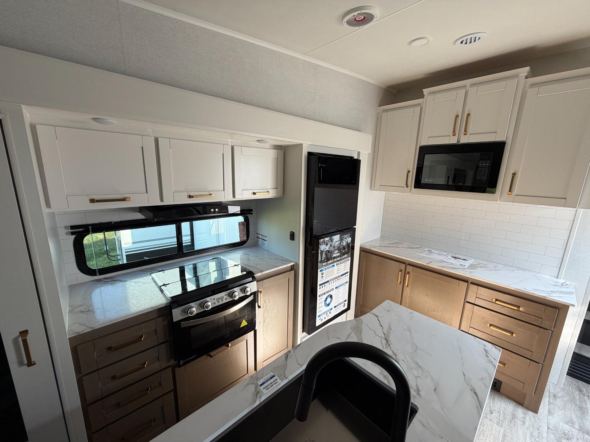 2027 Jayco 2027 Jayco Eagle SLE - thumbnail 13