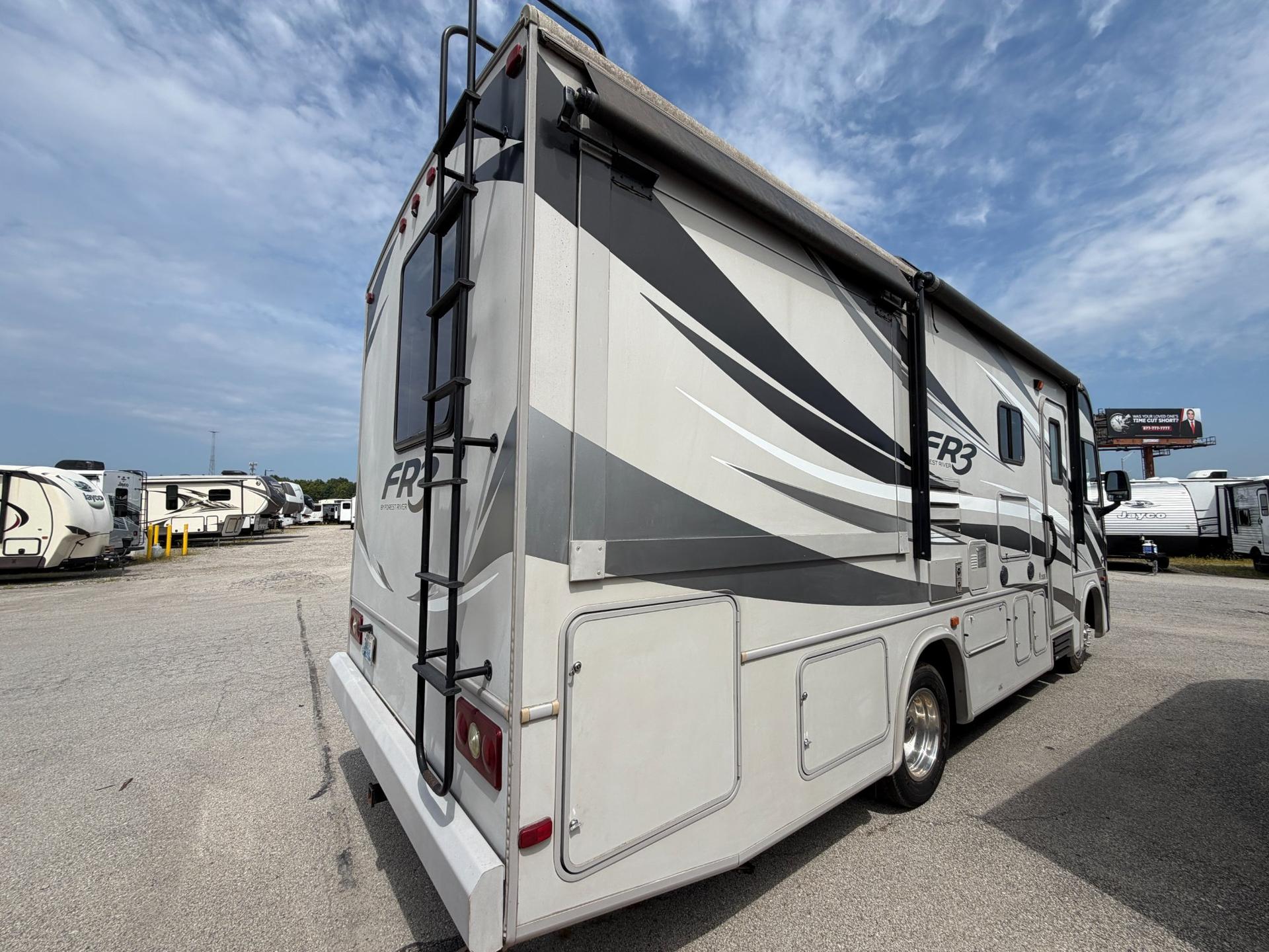 2014 Forest River 2014 Forest River FR3 - thumbnail 5