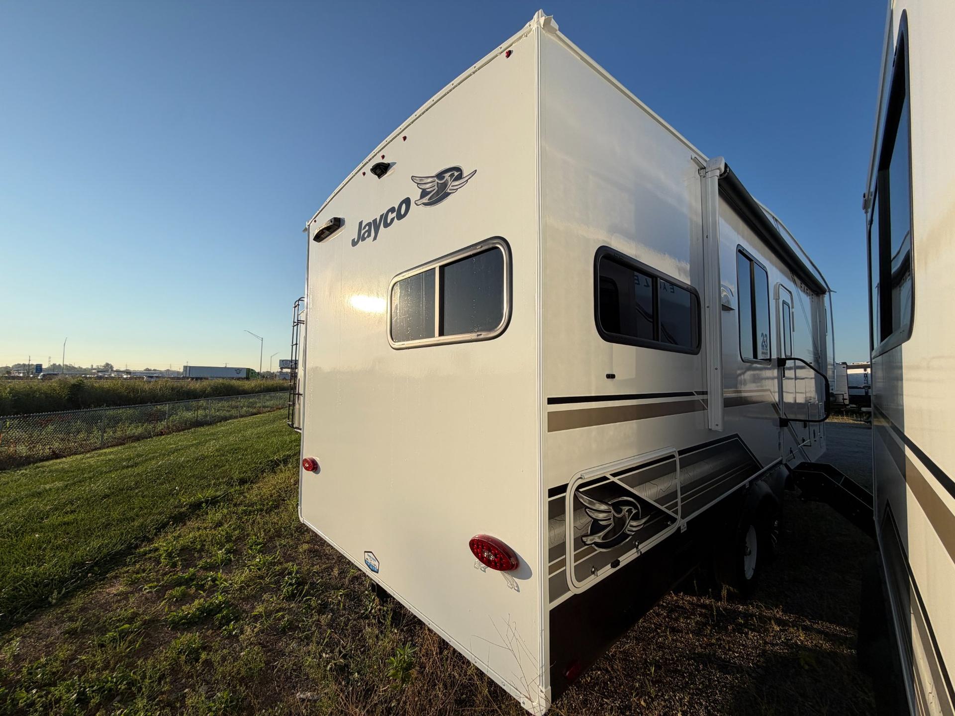 2027 Jayco 2027 Jayco Eagle SLE - thumbnail 5