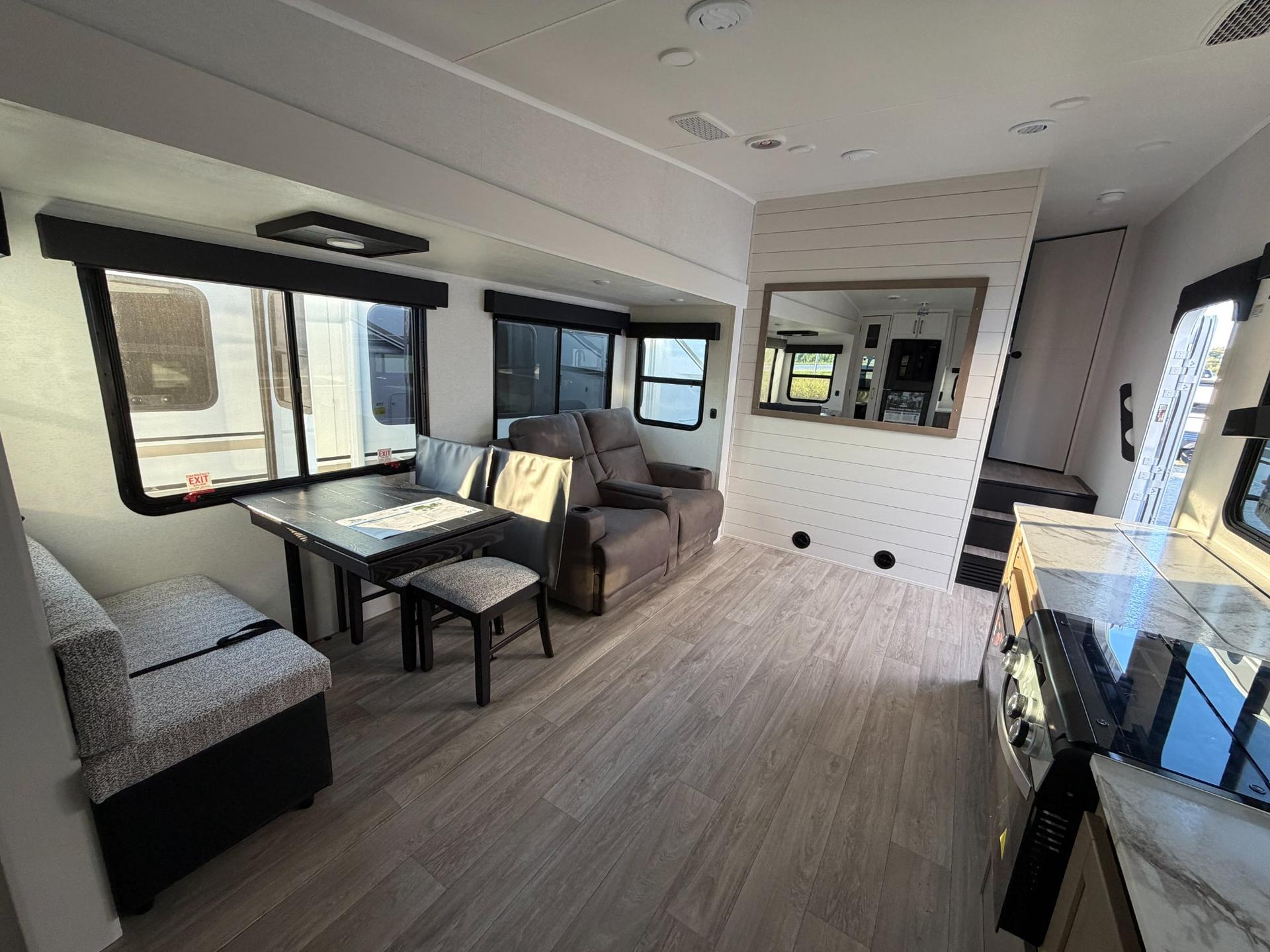 2027 Jayco 2027 Jayco Eagle SLE - thumbnail 9