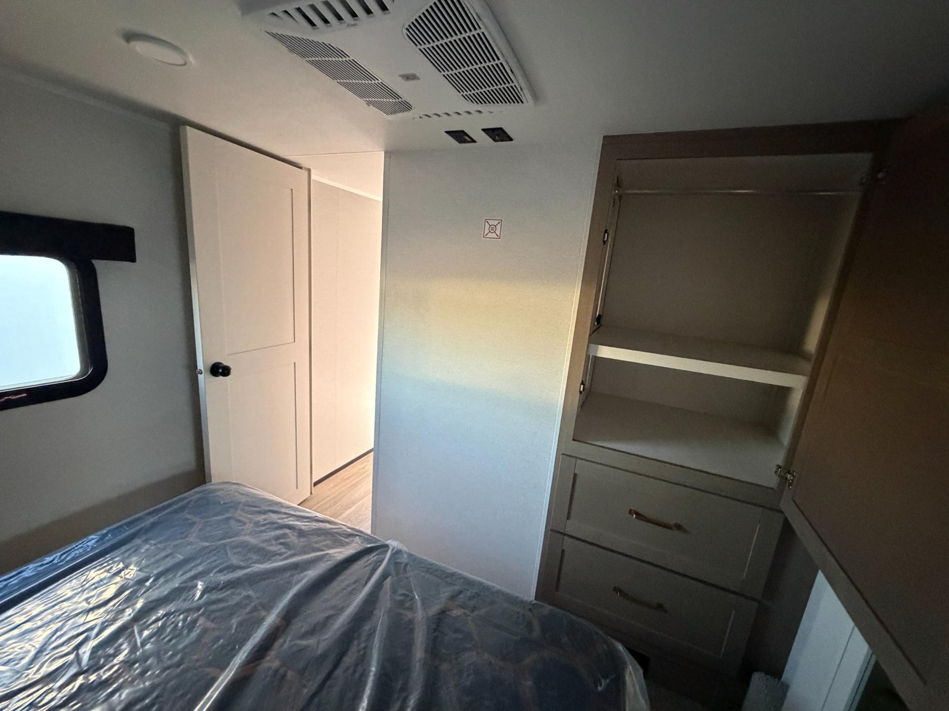 2027 Jayco 2027 Jayco Eagle SLE - thumbnail 18
