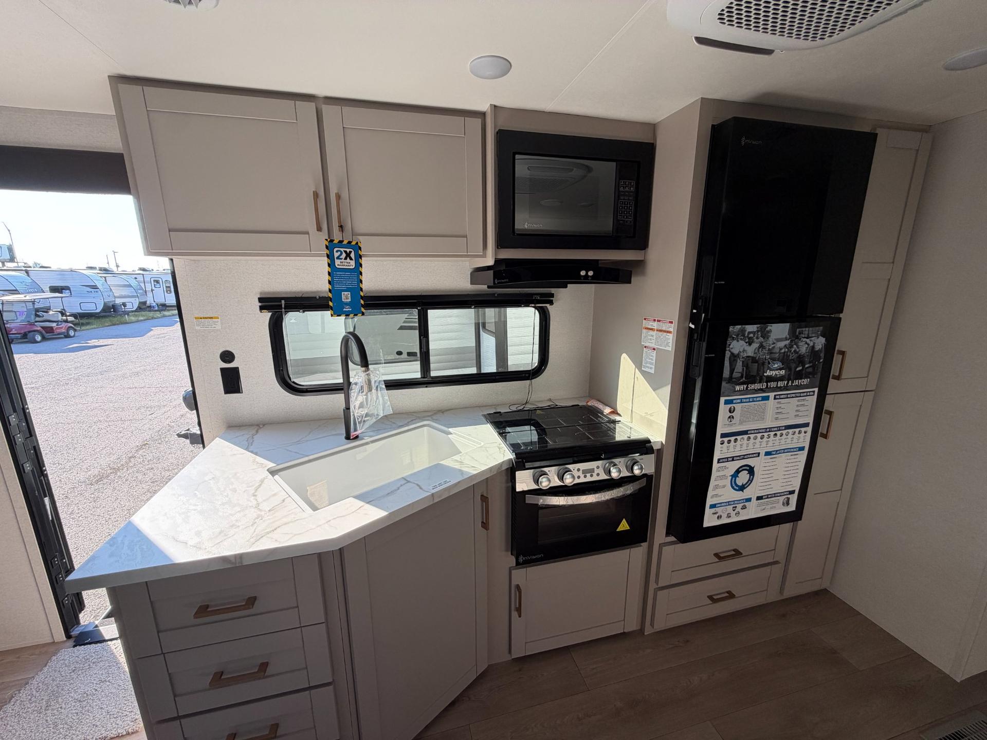 2027 Jayco 2027 Jayco Jay Flight - thumbnail 10