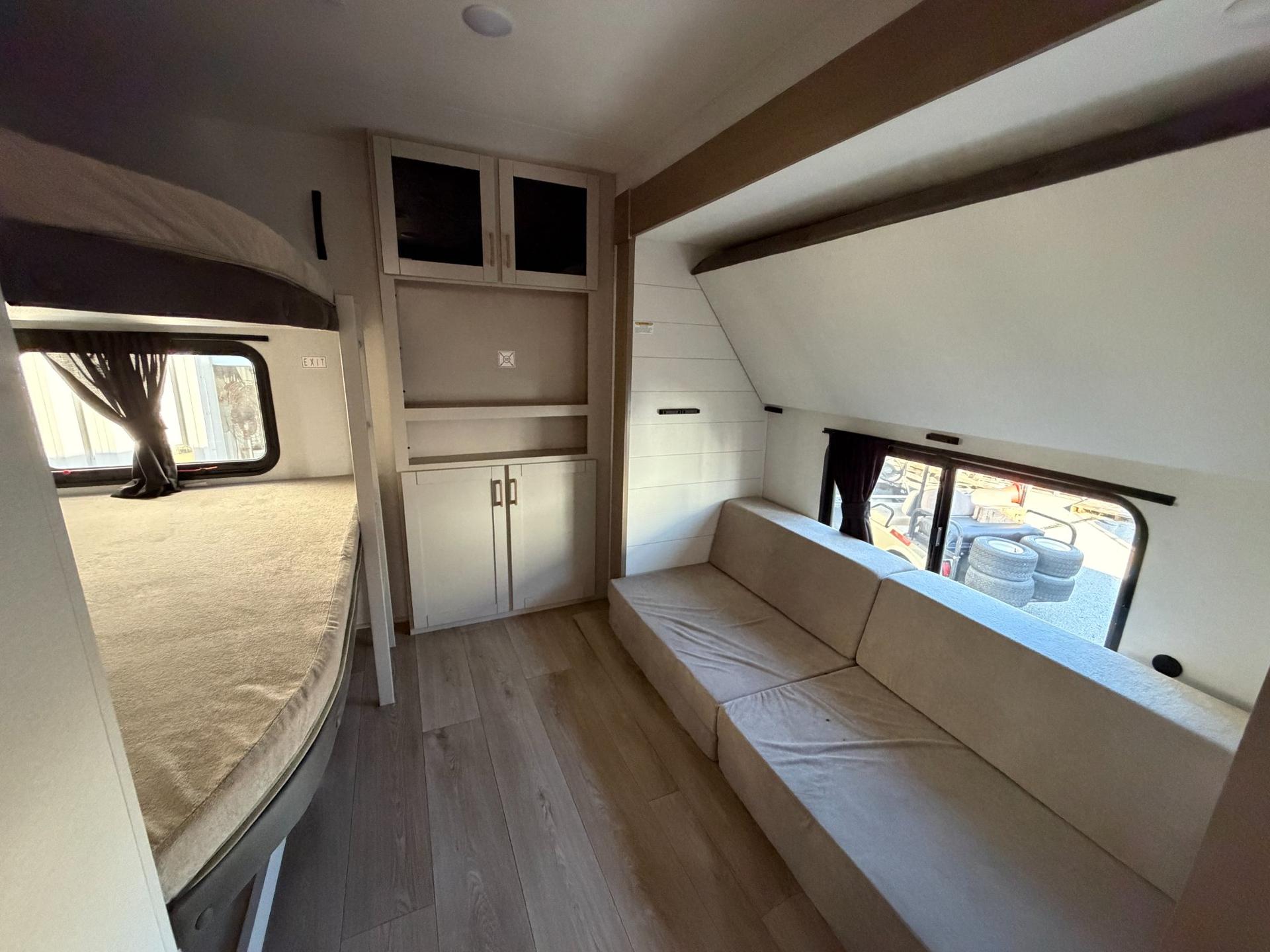 2027 Jayco 2027 Jayco Jay Flight - thumbnail 17