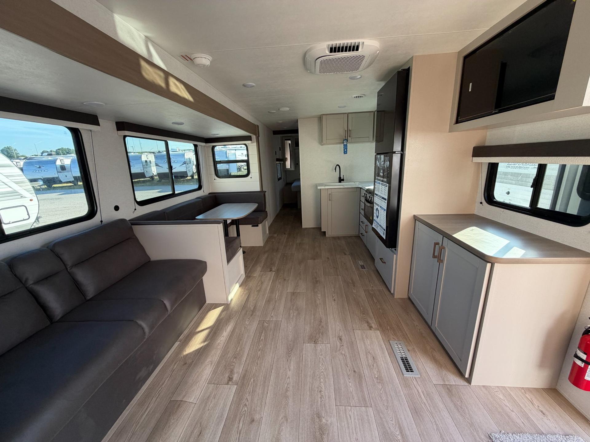 2027 Jayco 2027 Jayco Jay Flight - thumbnail 7