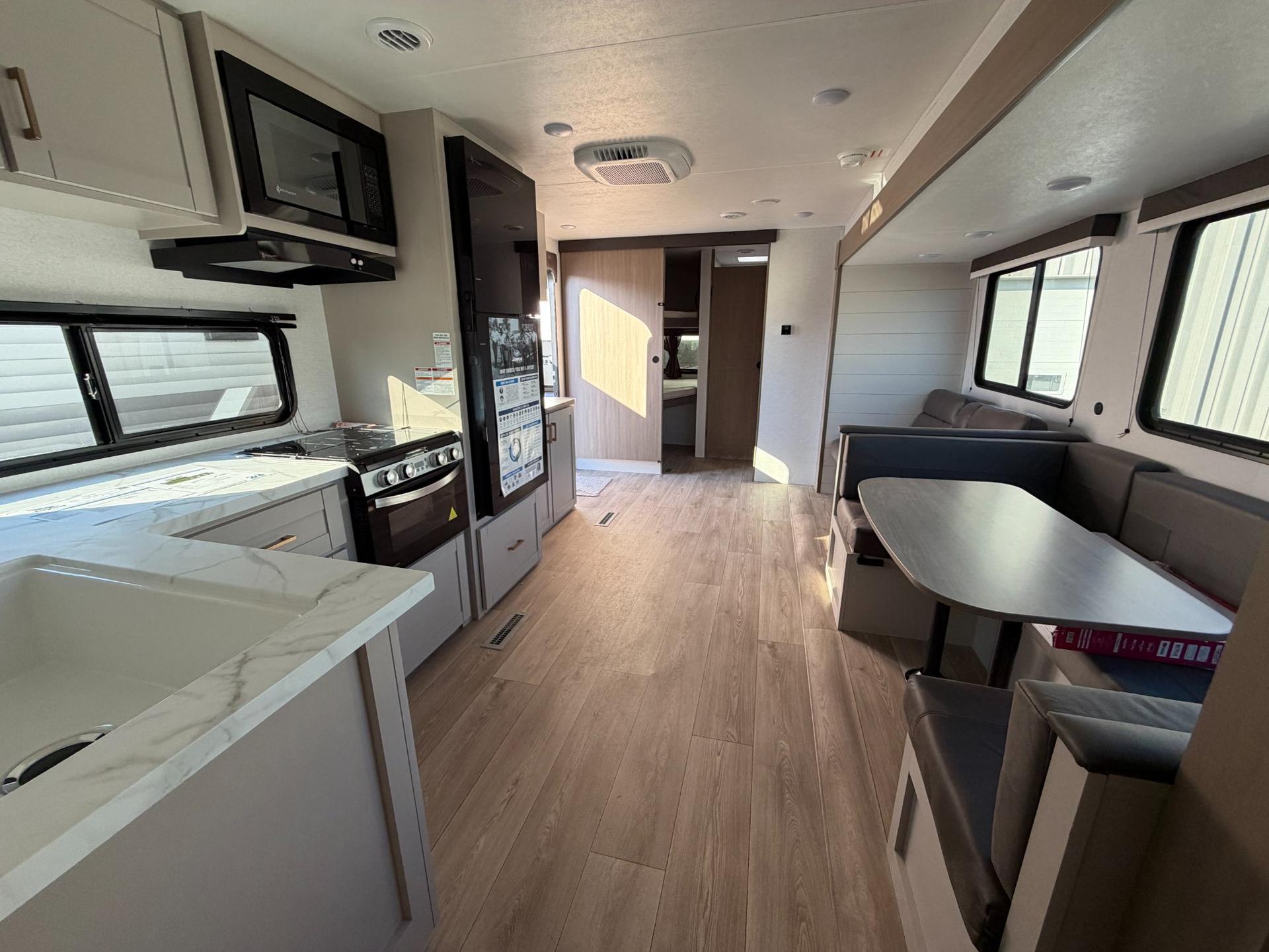 2027 Jayco 2027 Jayco Jay Flight - thumbnail 8