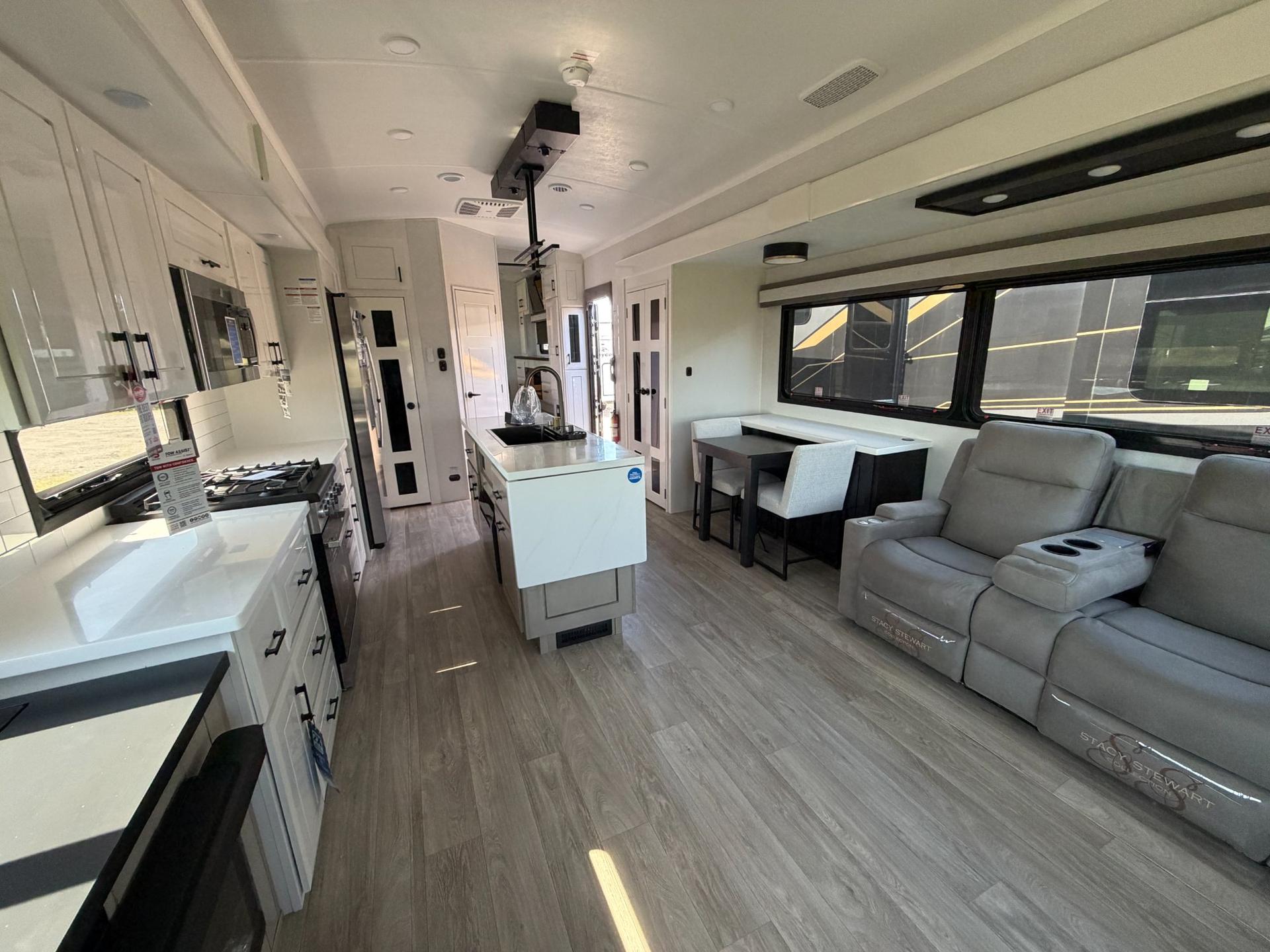 2027 Jayco 2027 Jayco Pinnacle - thumbnail 12