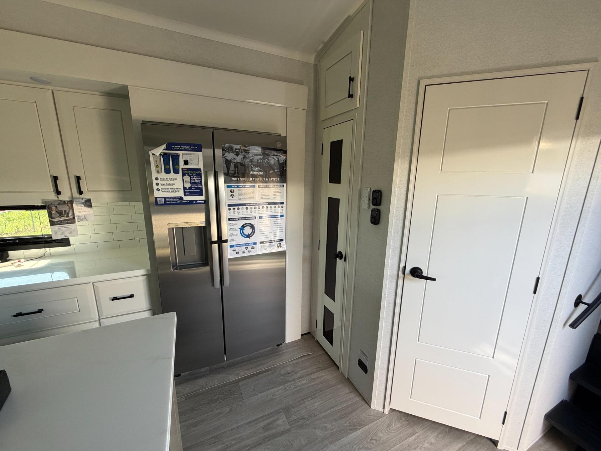 2027 Jayco 2027 Jayco Pinnacle - thumbnail 19