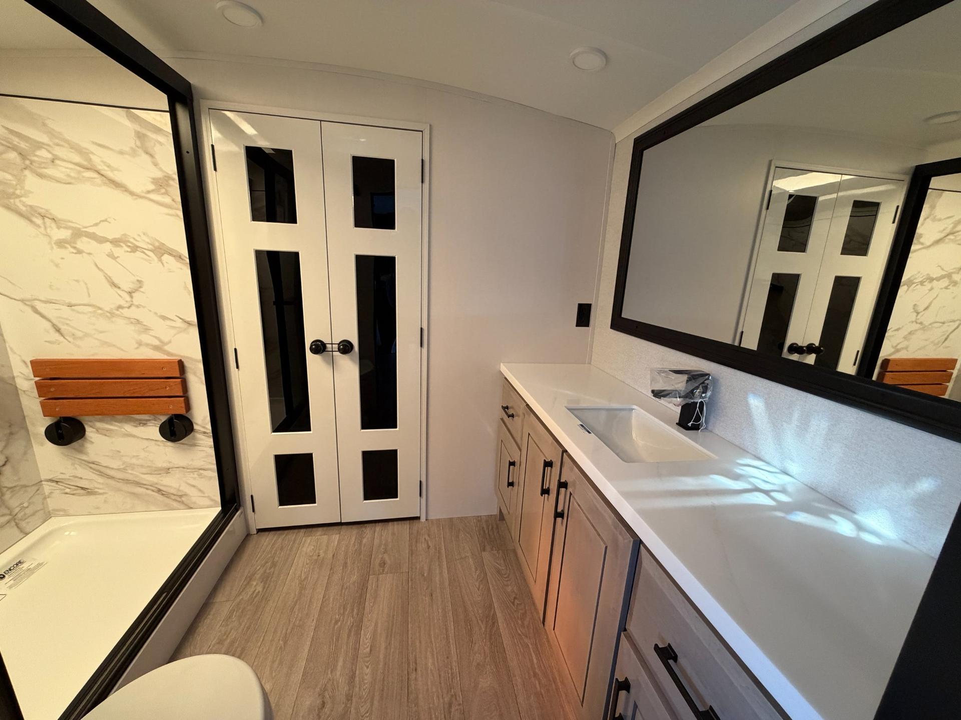 2027 Jayco 2027 Jayco Pinnacle - thumbnail 26