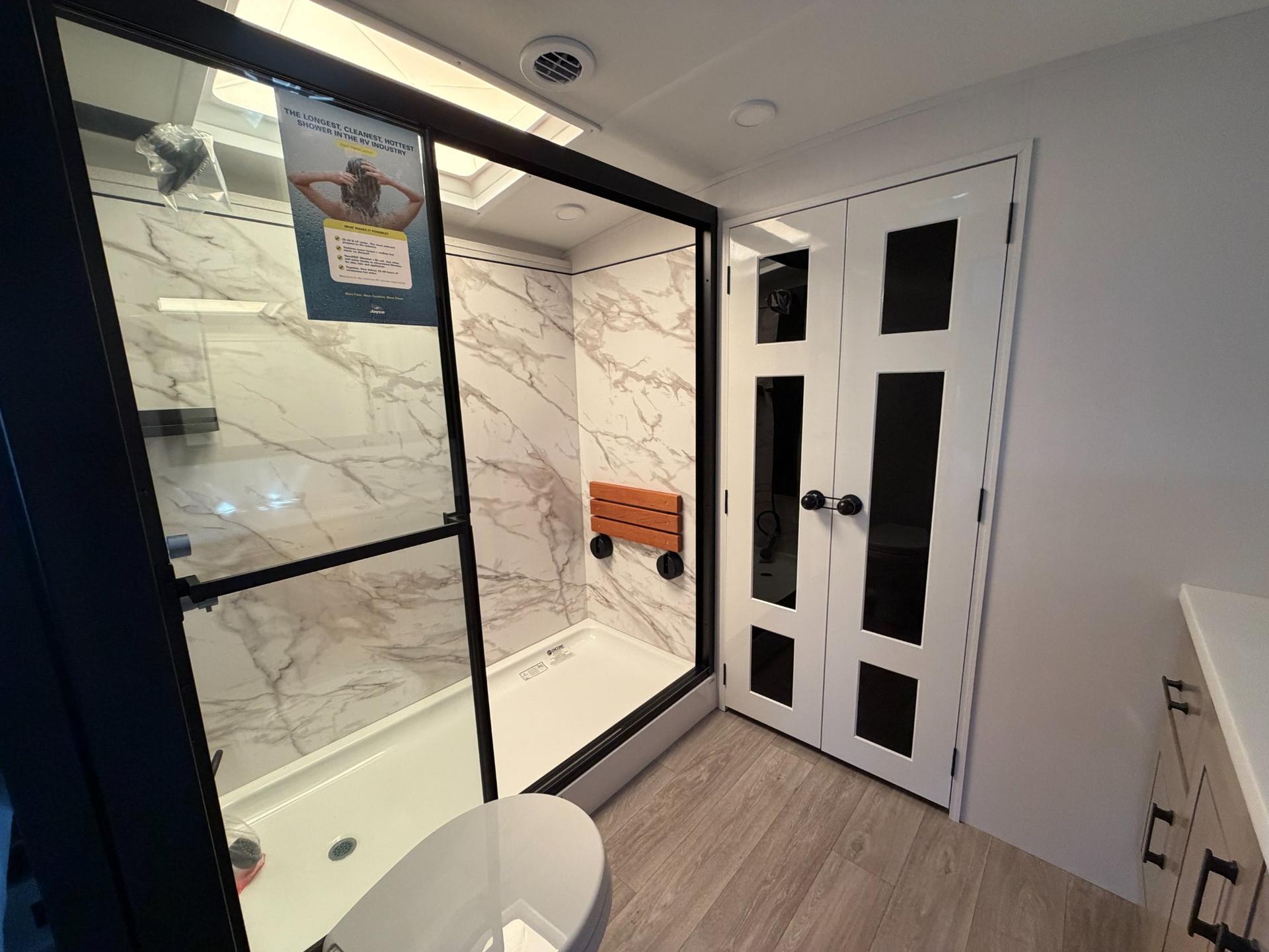 2027 Jayco 2027 Jayco Pinnacle - thumbnail 27