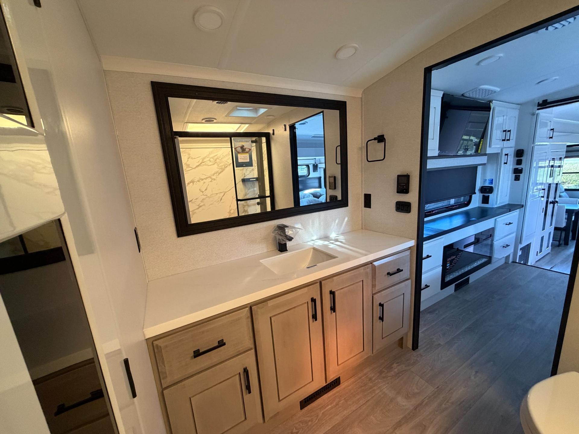 2027 Jayco 2027 Jayco Pinnacle - thumbnail 31