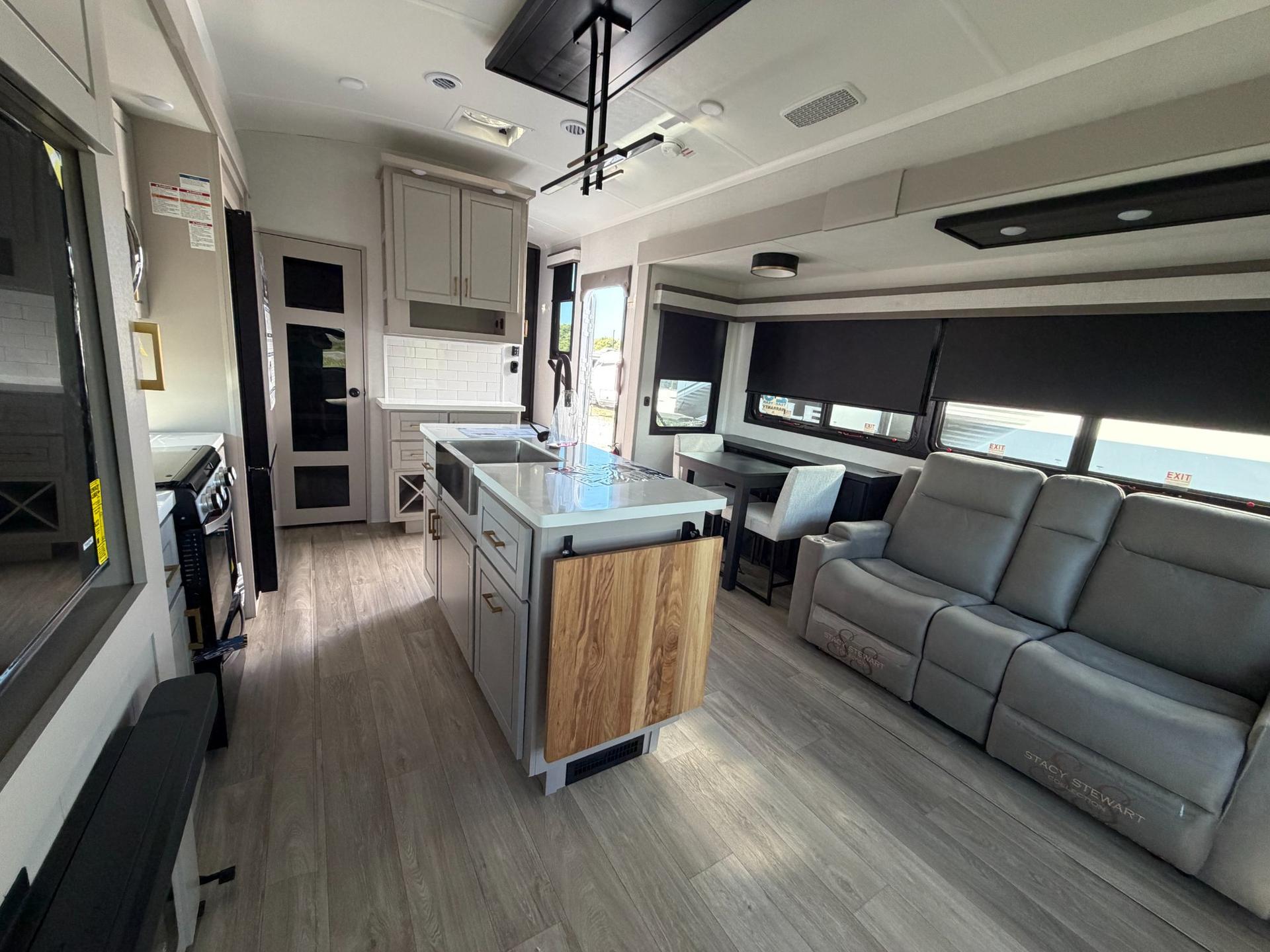 2027 Jayco 2027 Jayco North Point - thumbnail 9