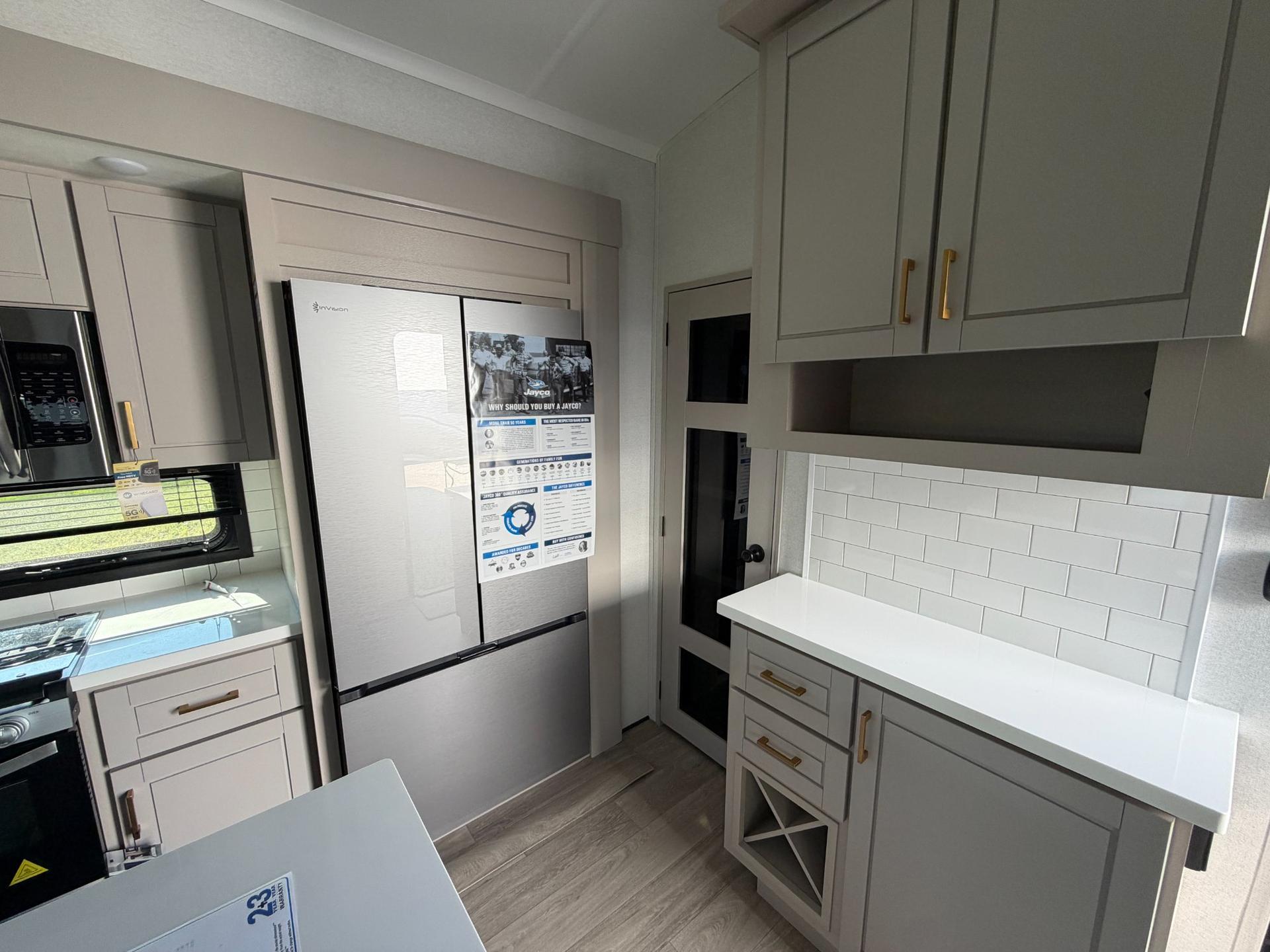 2027 Jayco 2027 Jayco North Point - thumbnail 14