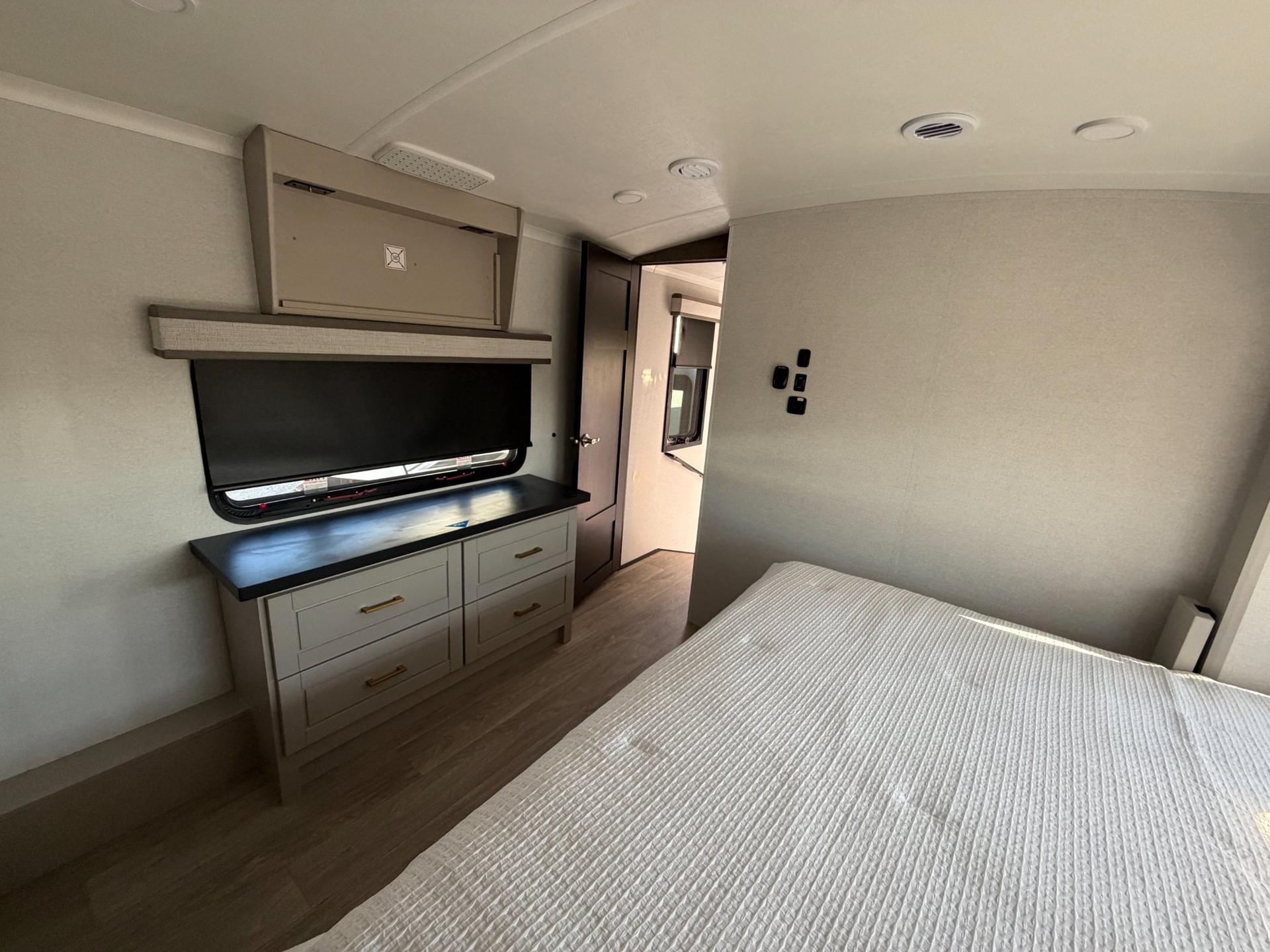 2027 Jayco 2027 Jayco North Point - thumbnail 22