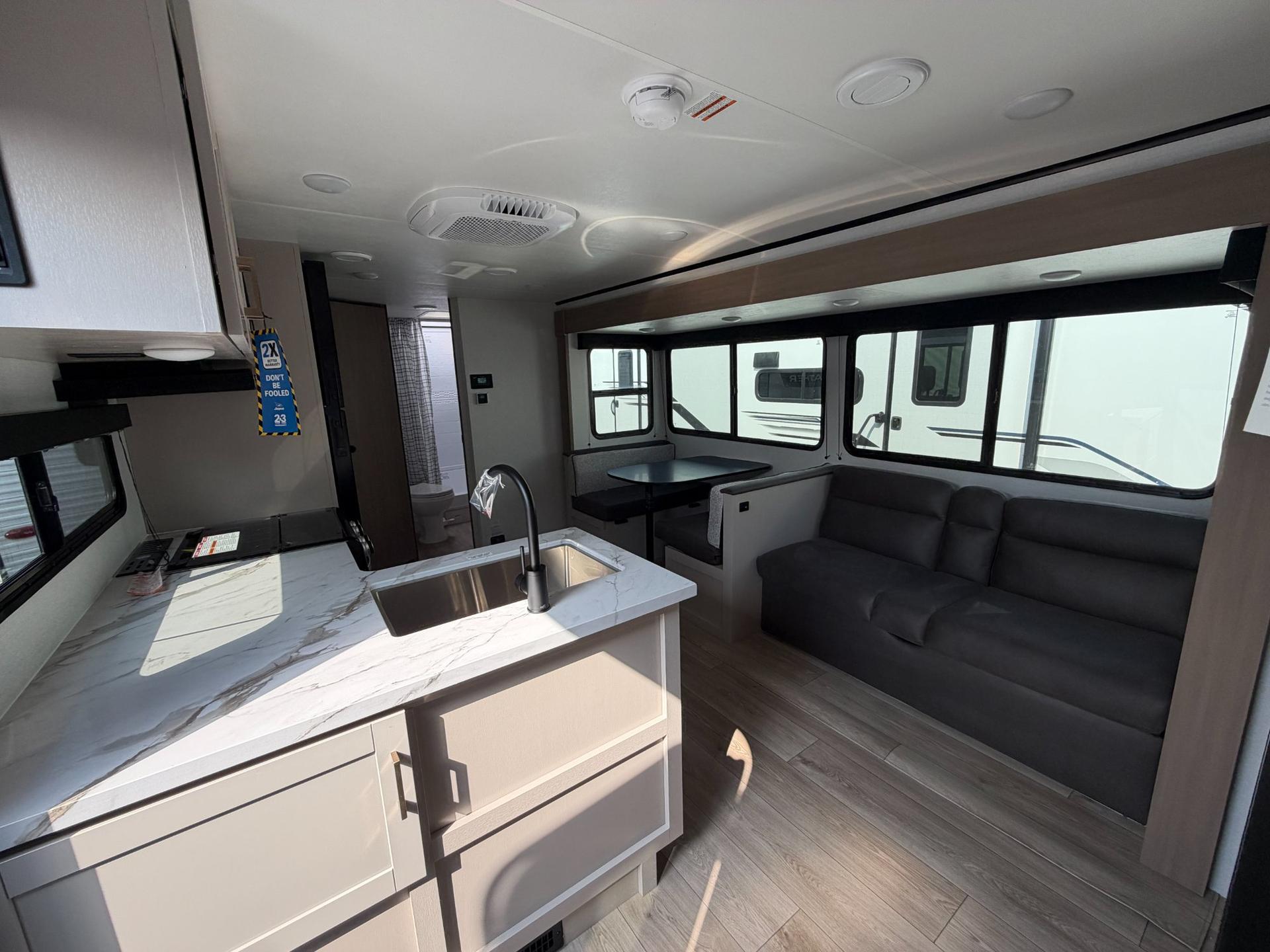 2027 Jayco 2027 Jayco Jay Feather SL - thumbnail 7