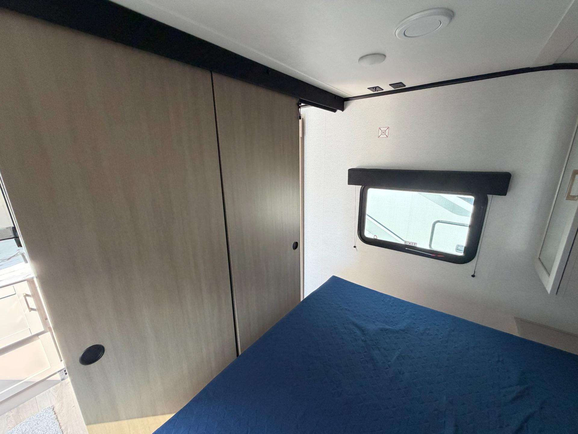2027 Jayco 2027 Jayco Jay Feather SL - thumbnail 13