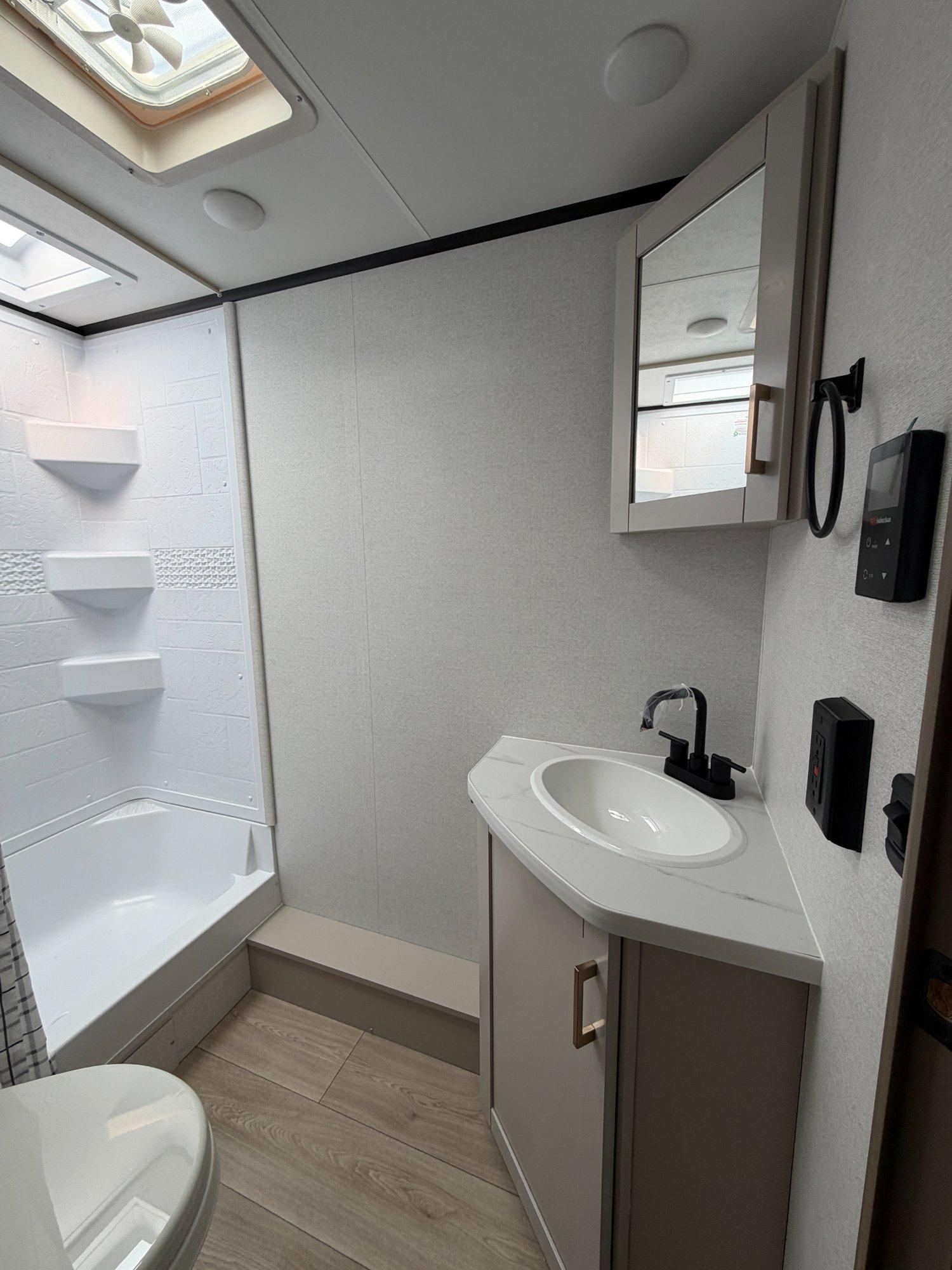 2027 Jayco 2027 Jayco Jay Feather SL - thumbnail 18