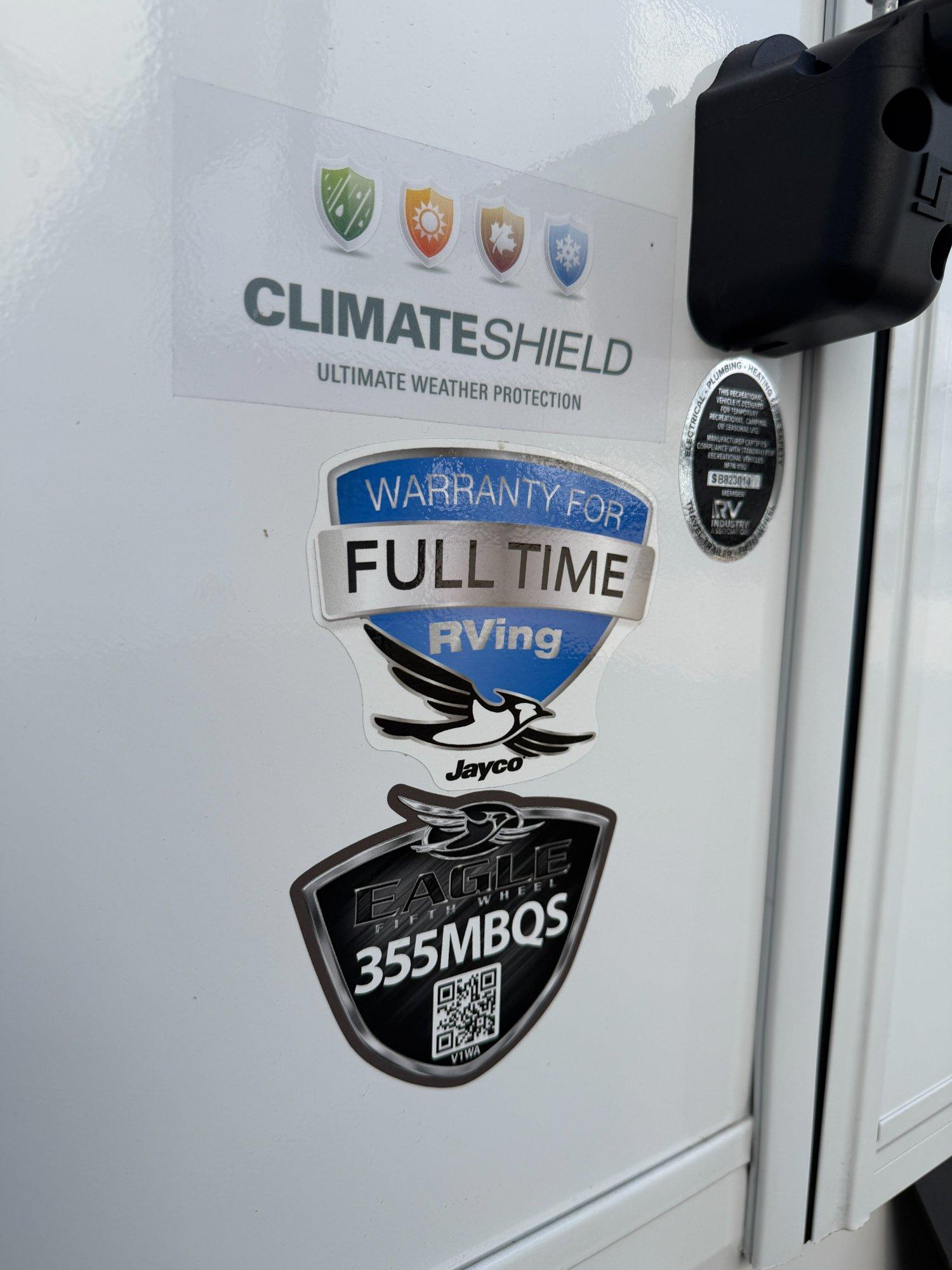 2027 Jayco 2027 Jayco Eagle - thumbnail 3