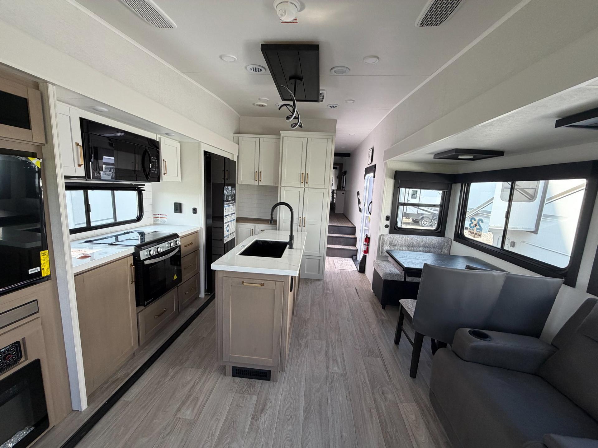 2027 Jayco 2027 Jayco Eagle - thumbnail 10