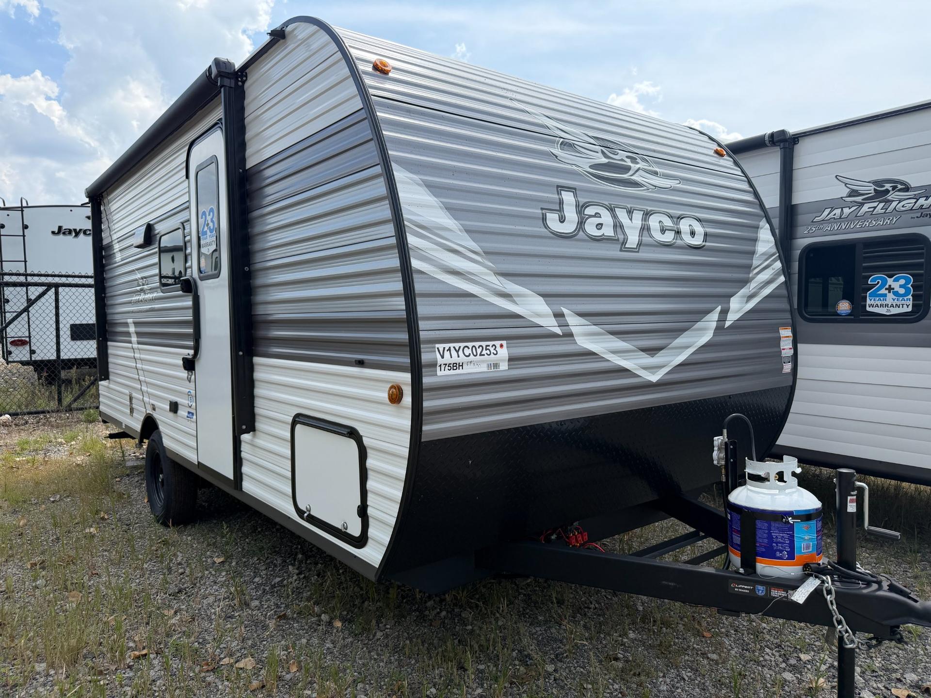 2027 Jayco 2027 Jayco Jay Flight - image 1