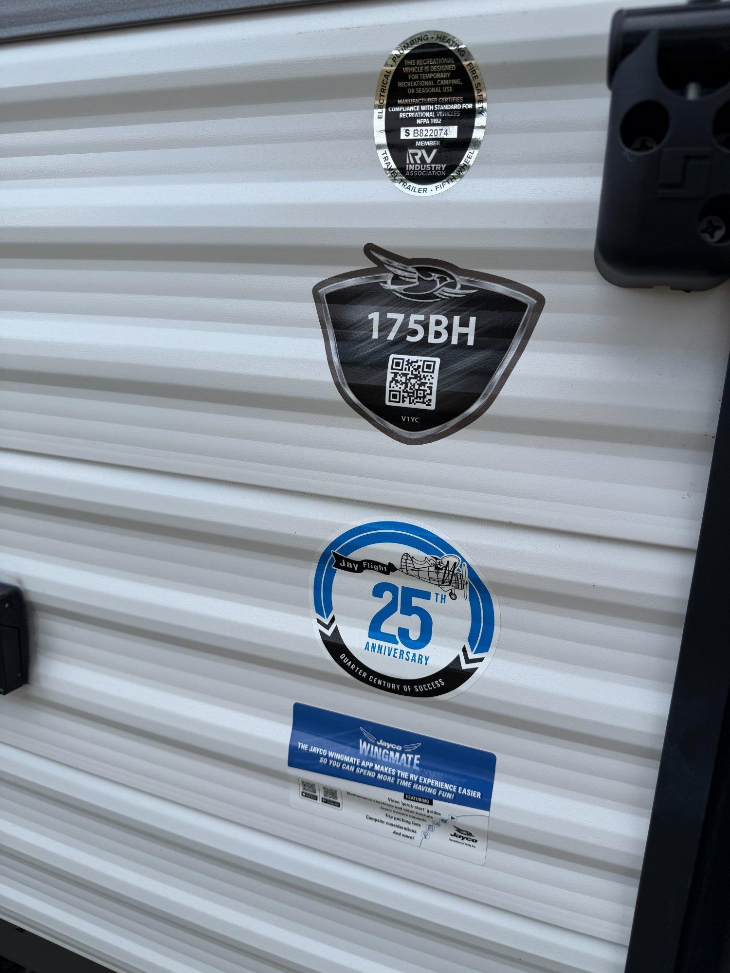 2027 Jayco 2027 Jayco Jay Flight - thumbnail 3
