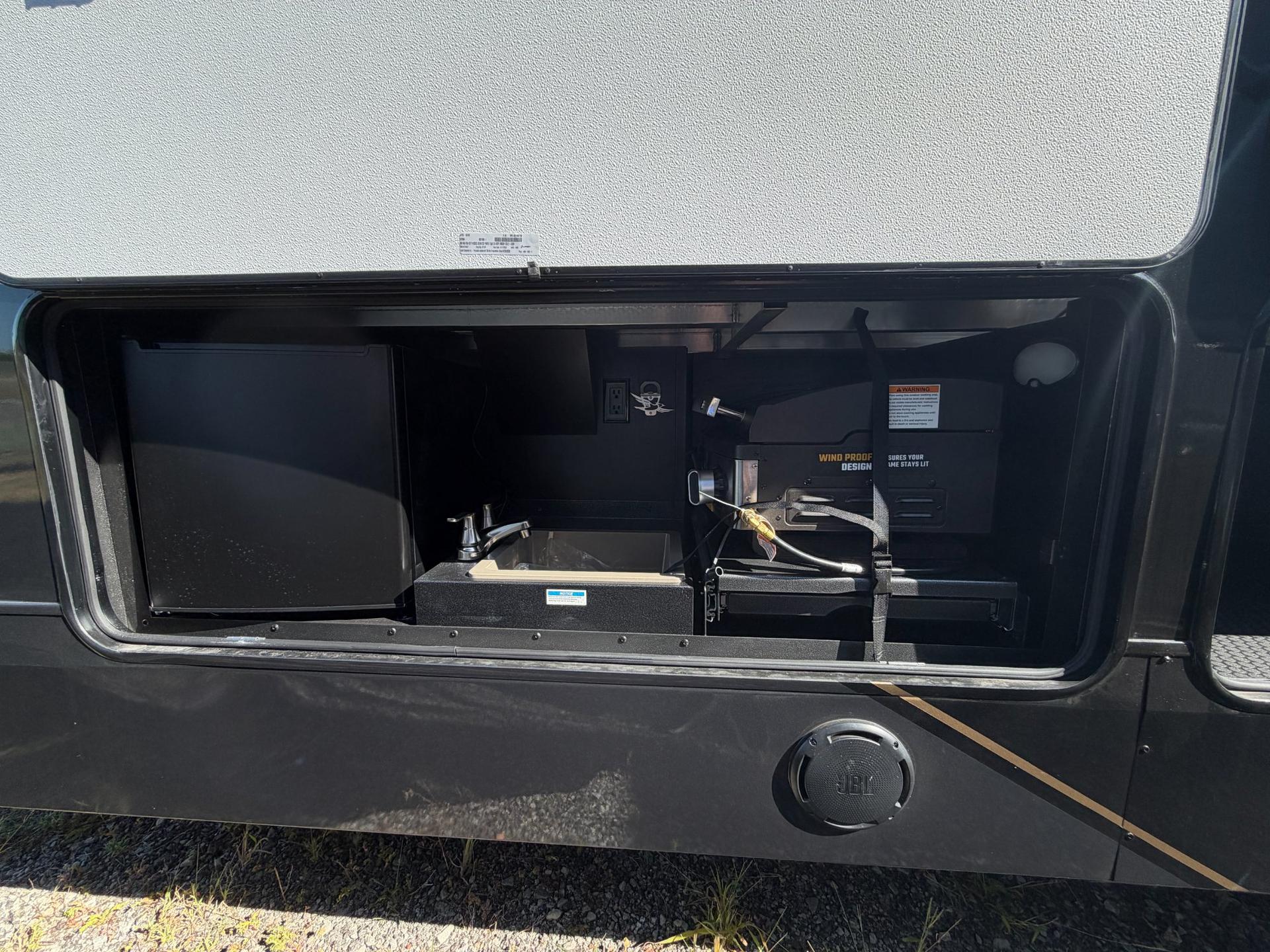 2027 Jayco 2027 Jayco Pinnacle - thumbnail 7