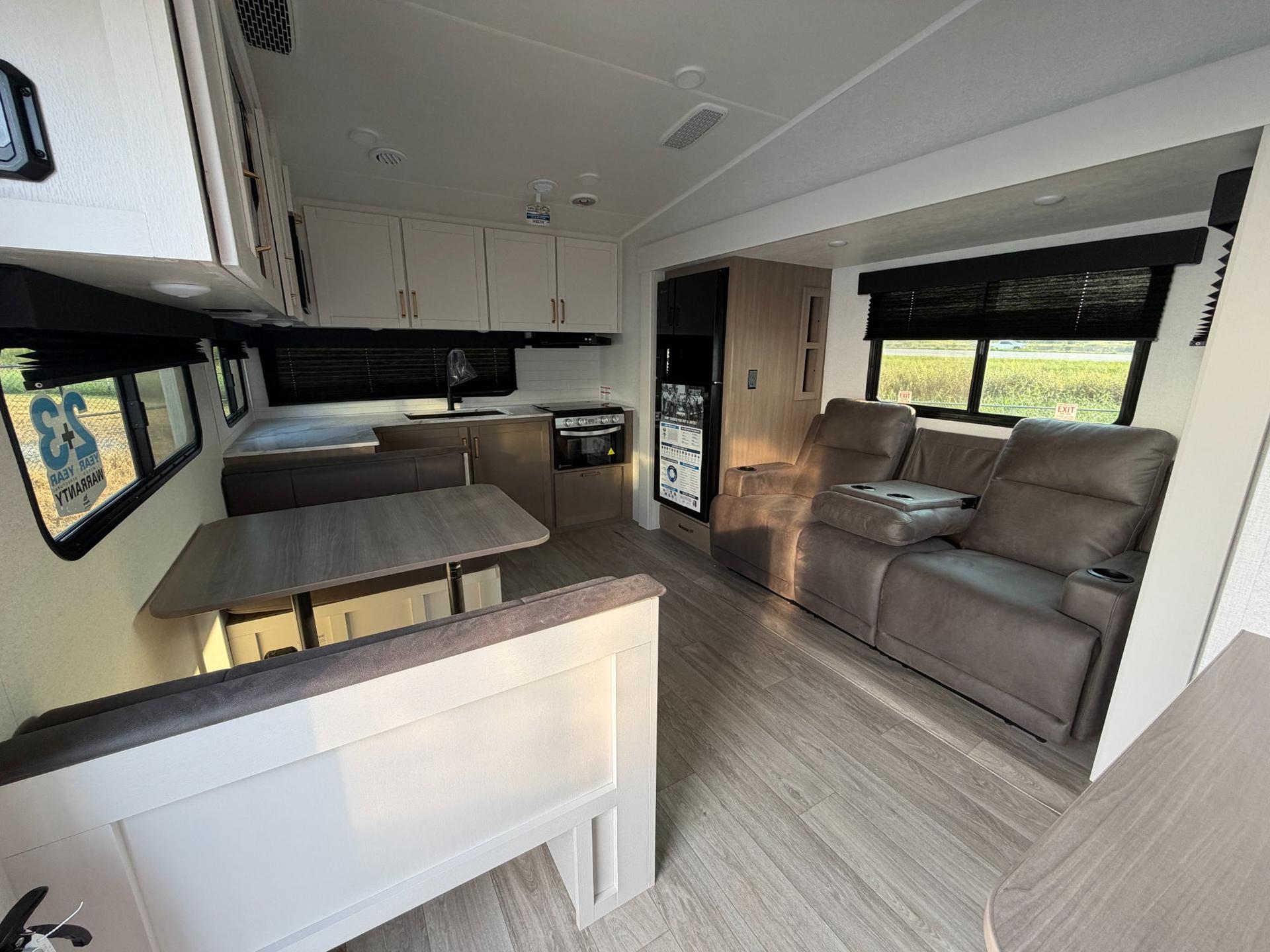2027 Jayco 2027 Jayco Eagle SLE - thumbnail 8