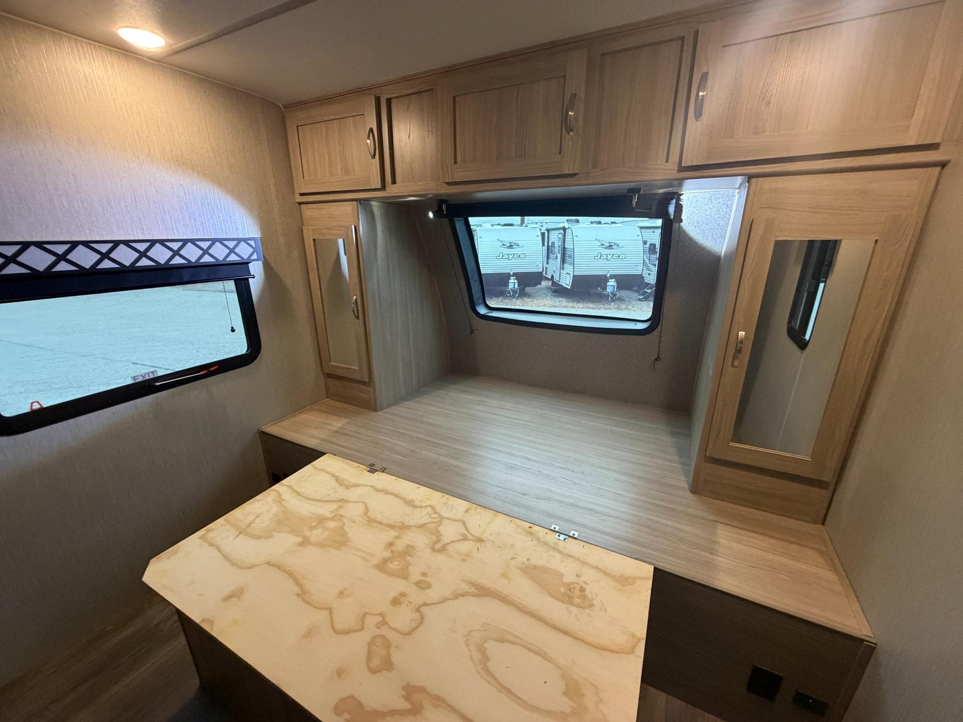 2021 Coachmen 2021 Coachmen Freedom Express - thumbnail 21