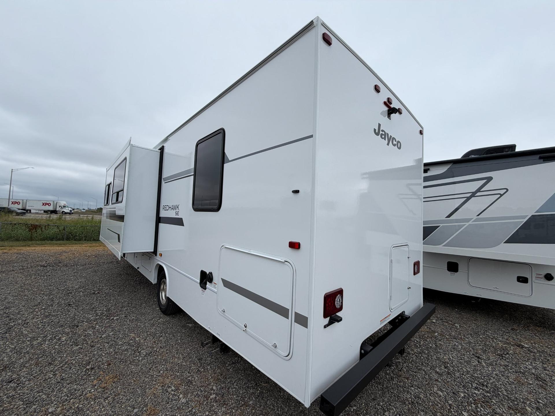 2027 Jayco 2027 Jayco Redhawk SE - thumbnail 6