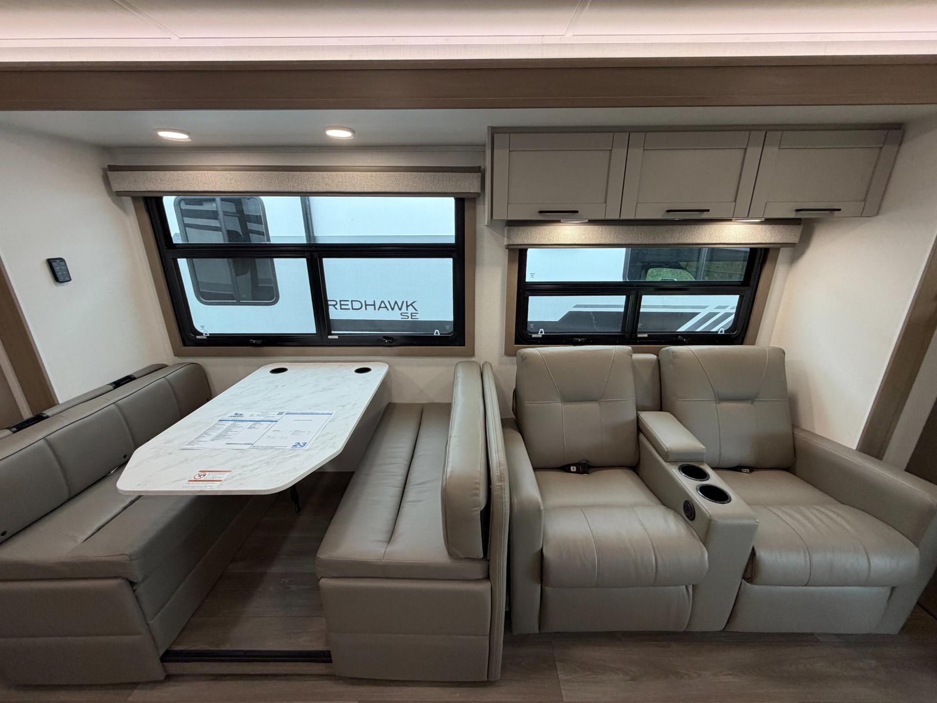 2027 Jayco 2027 Jayco Greyhawk - thumbnail 11
