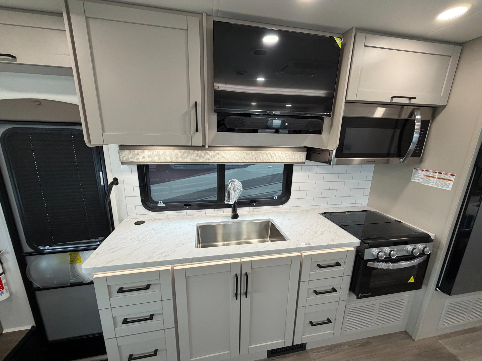 2027 Jayco 2027 Jayco Greyhawk - thumbnail 14
