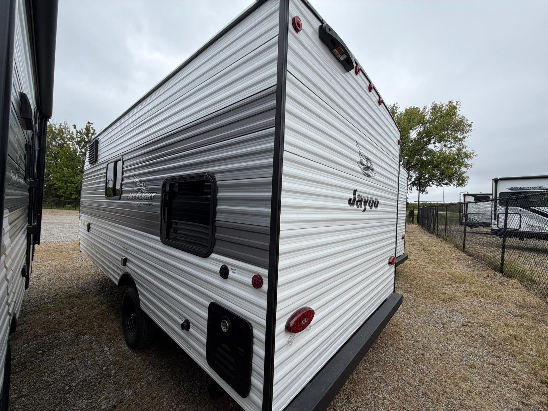 2027 Jayco 2027 Jayco Jay Flight - thumbnail 5