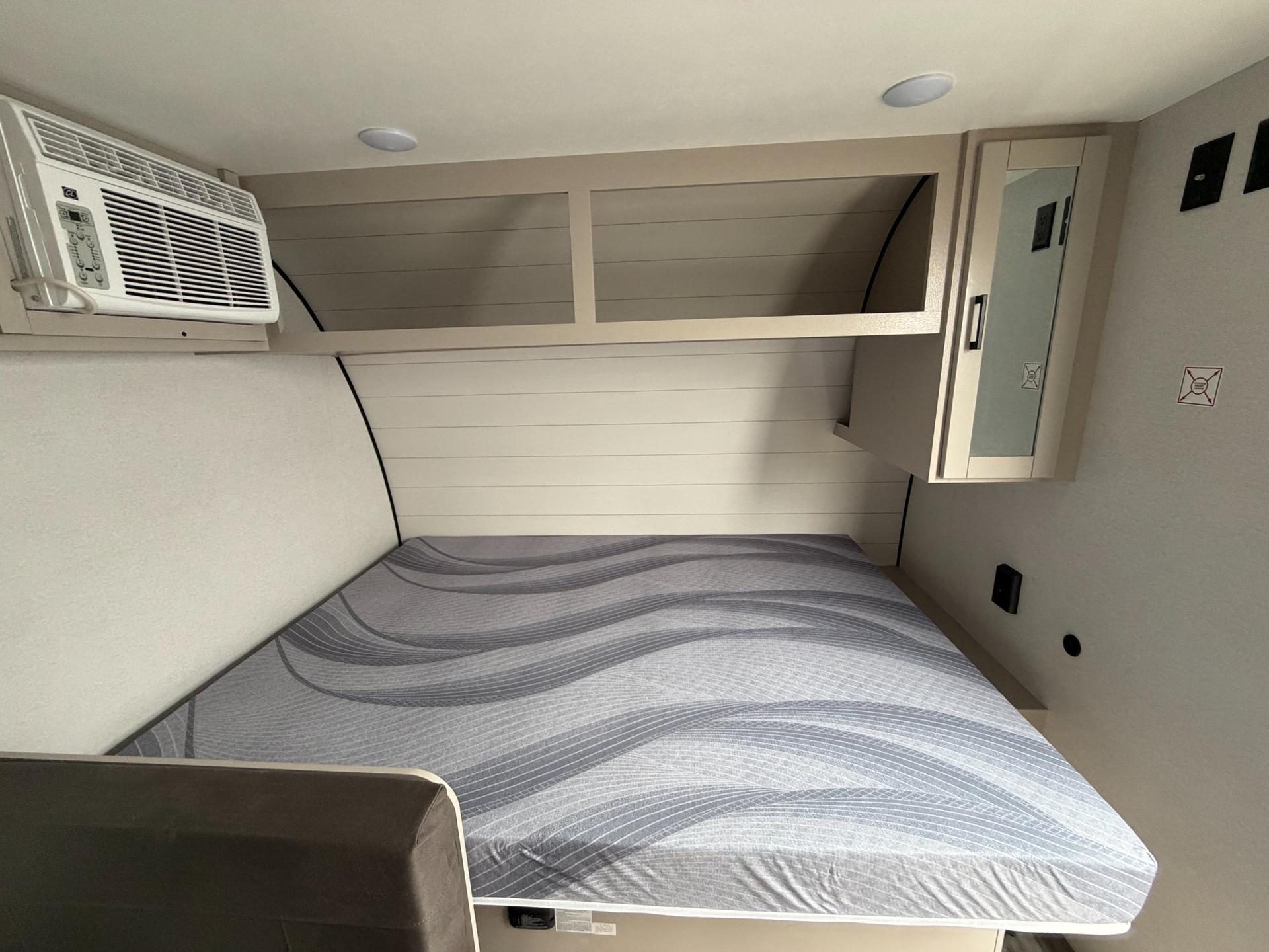 2027 Jayco 2027 Jayco Jay Flight - thumbnail 10