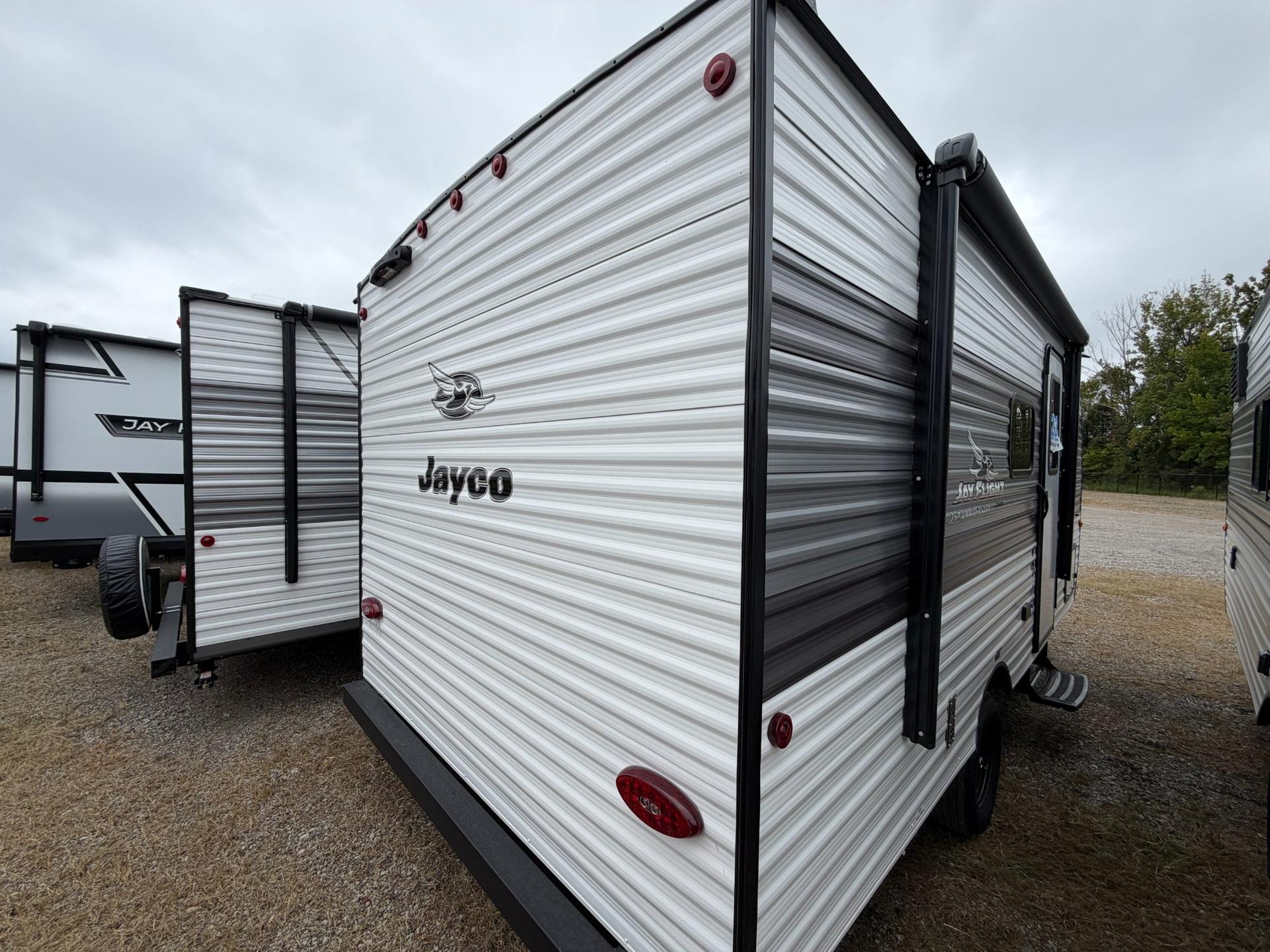 2027 Jayco 2027 Jayco Jay Flight - thumbnail 4