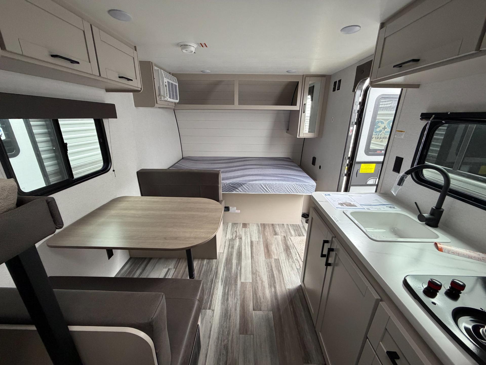 2027 Jayco 2027 Jayco Jay Flight - thumbnail 8