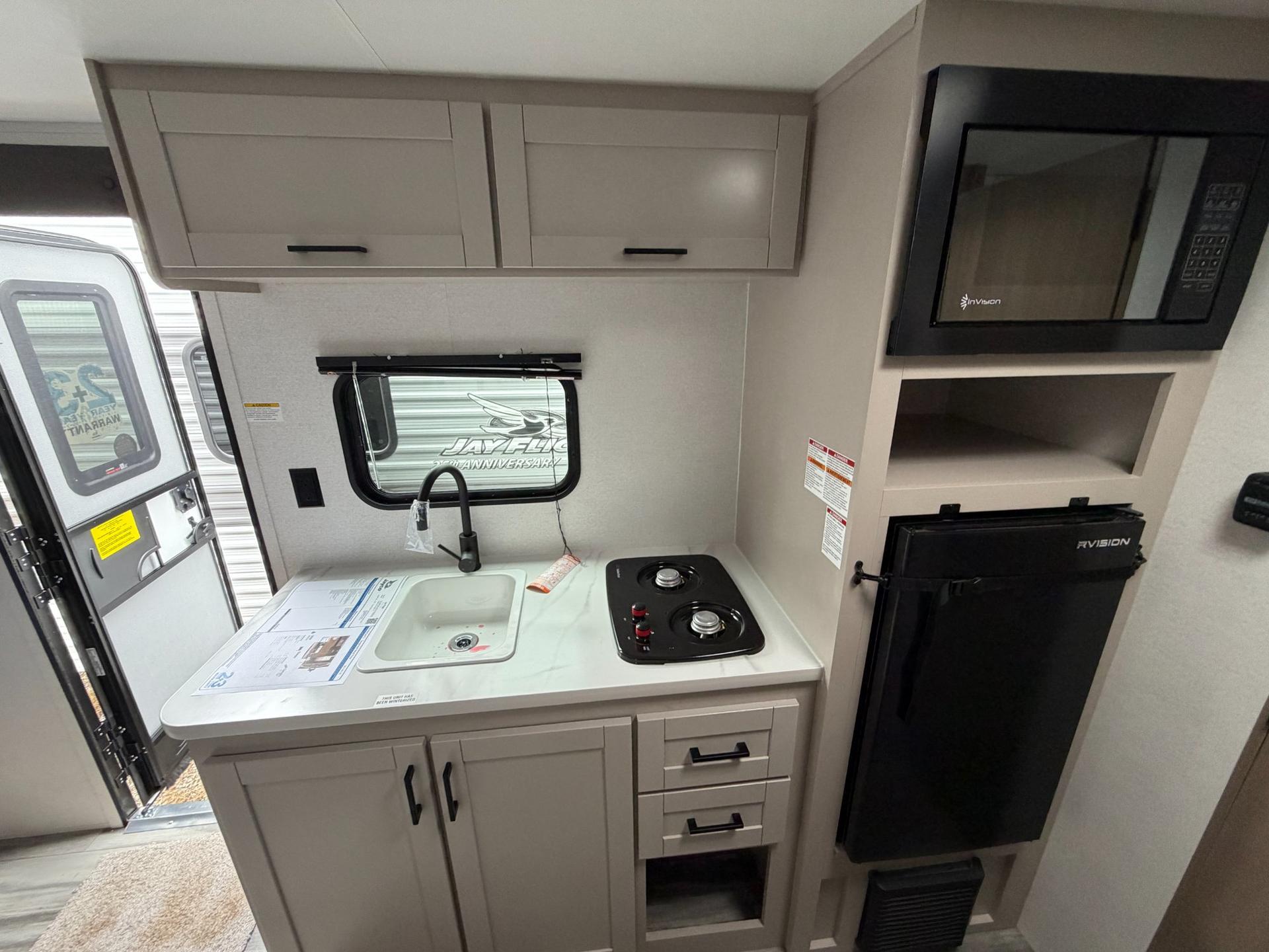 2027 Jayco 2027 Jayco Jay Flight - thumbnail 9