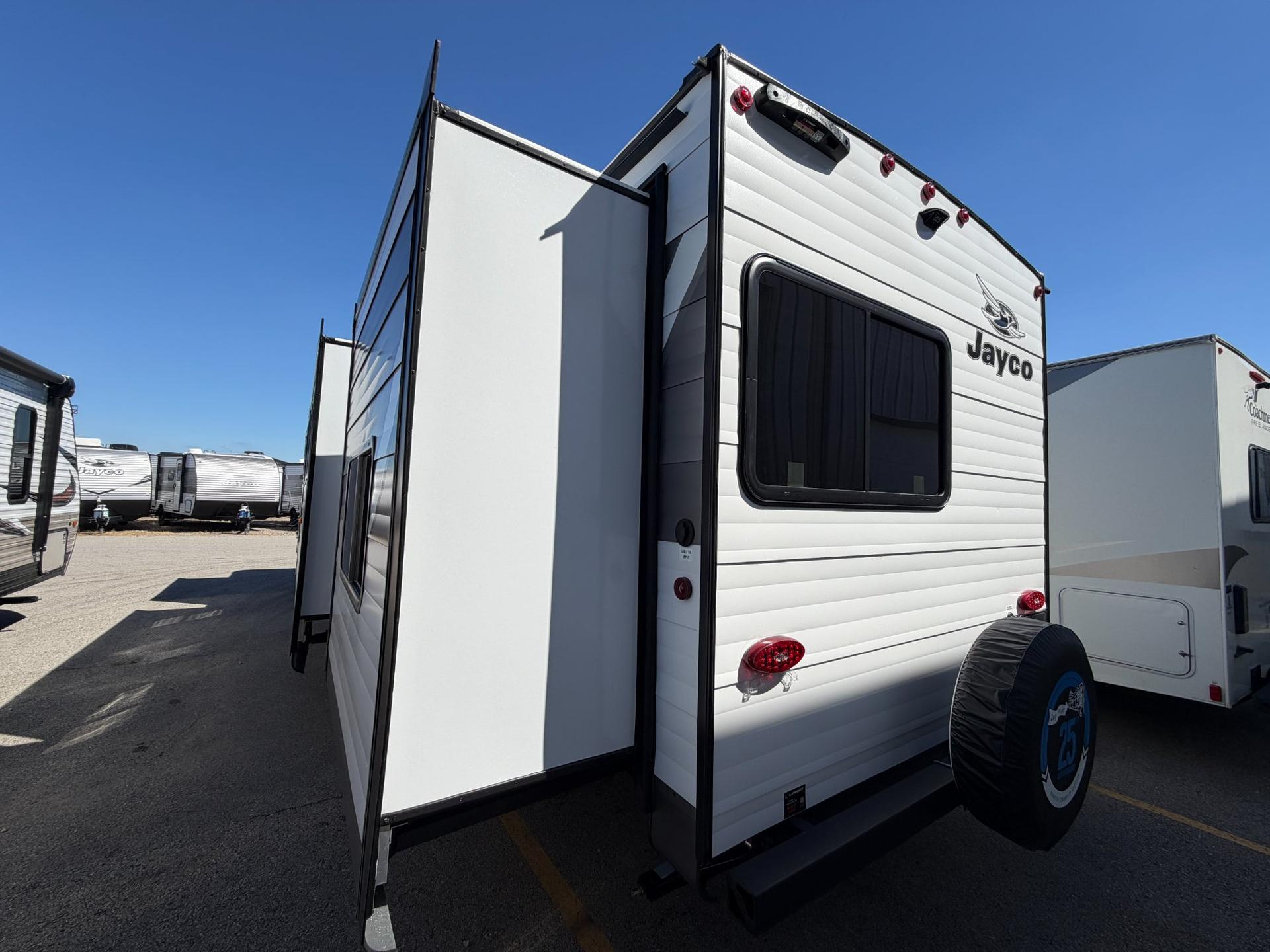 2027 Jayco 2027 Jayco Jay Flight - thumbnail 5
