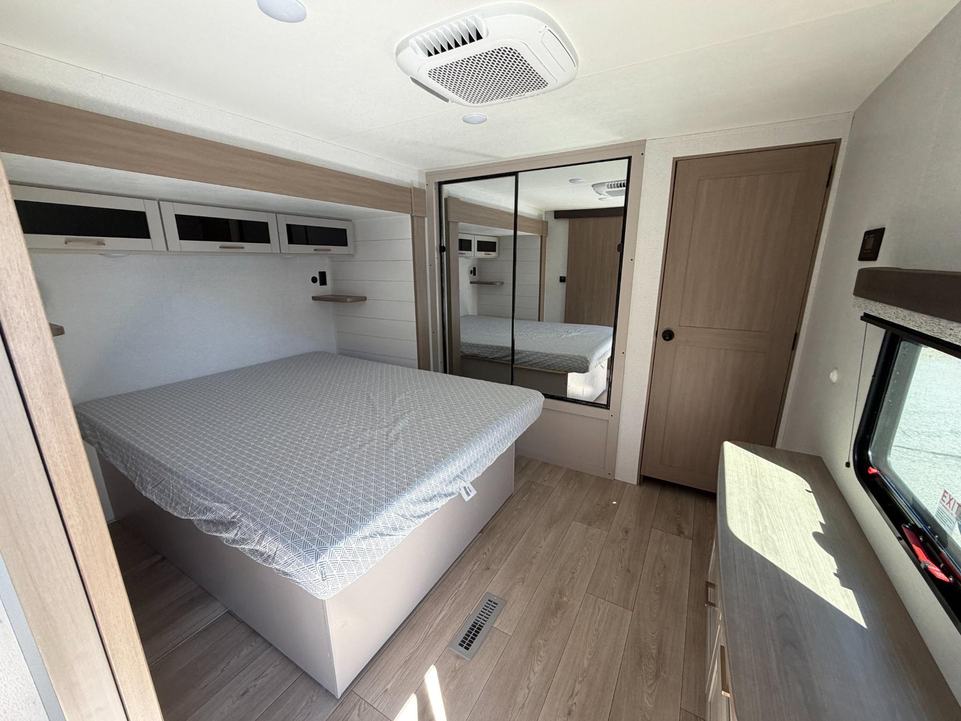 2027 Jayco 2027 Jayco Jay Flight - thumbnail 8