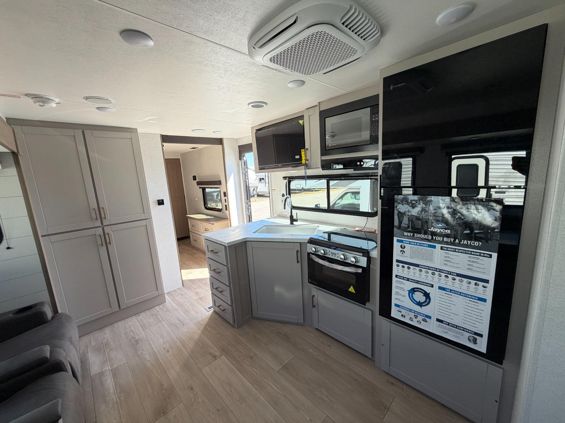 2027 Jayco 2027 Jayco Jay Flight - thumbnail 11
